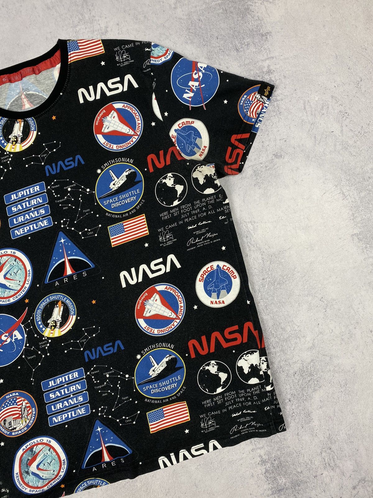 Alpha Industries Alpha Industries NASA Cosmos USA Flag Tee Size US XL / EU 56 / 4 - 3 Thumbnail