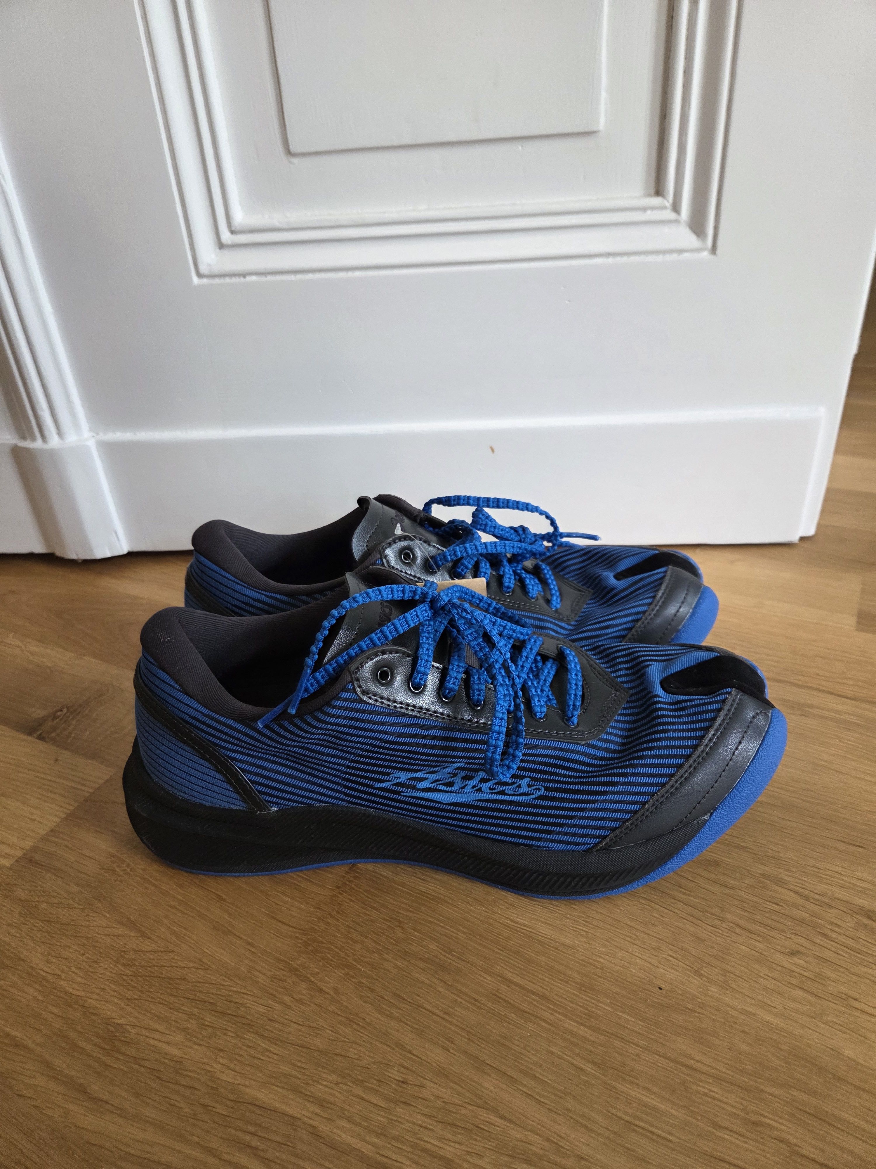 Asics × Kiko Kostadinov KIKO KOSTADINOV x ILARGI FF, Electric Blue, Size 11 / EUR 45 Size US 11 / EU 44 - 5 Thumbnail