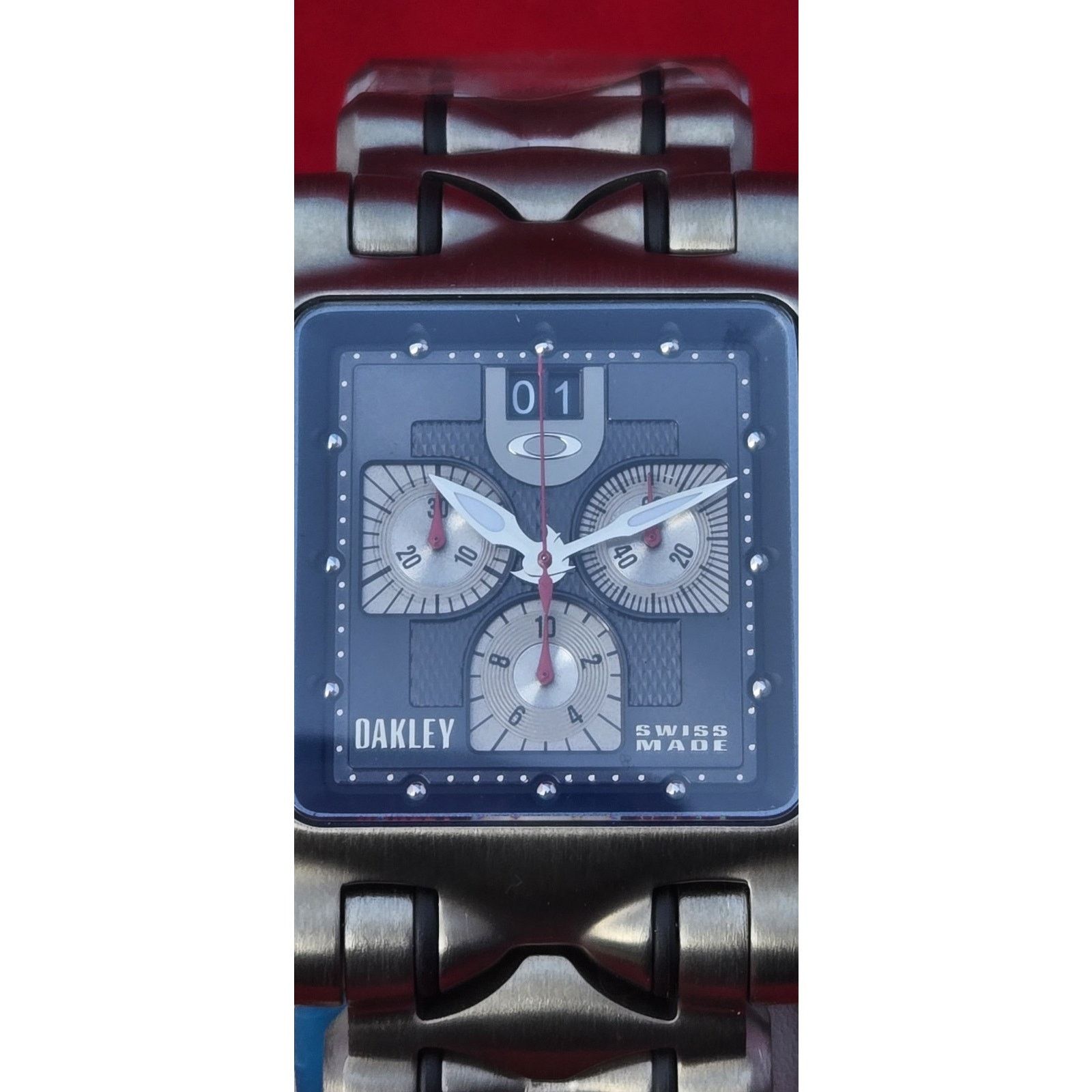 Oakley NEW Oakley Minute Machine Titanium Square Watch Chronograph Size 30 - 17 Thumbnail