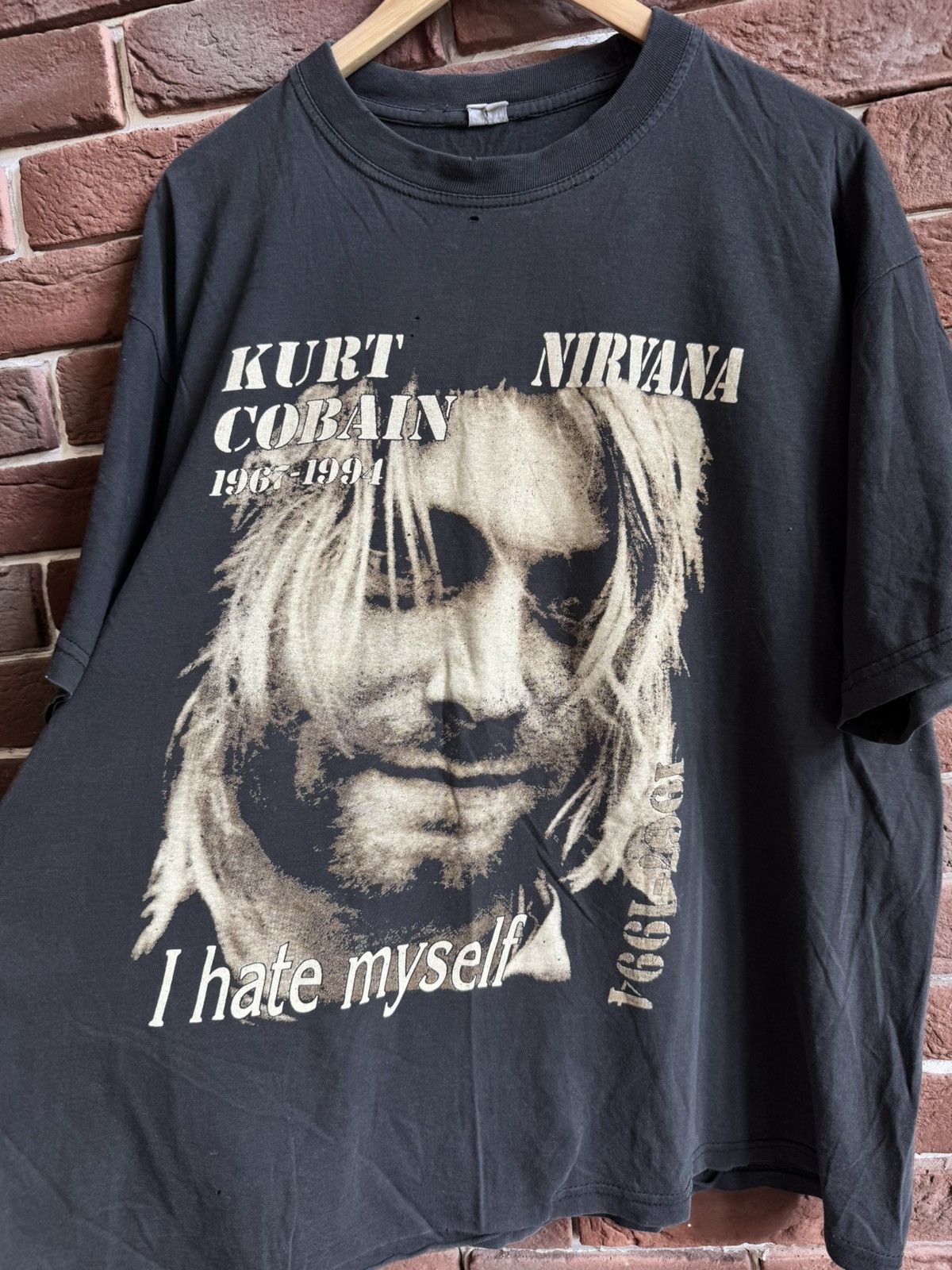 Band Tees Vintage 90s Nirvana Kurt Cobain I Hate Myself Band T-shirt Size US XL / EU 56 / 4 - 3 Thumbnail