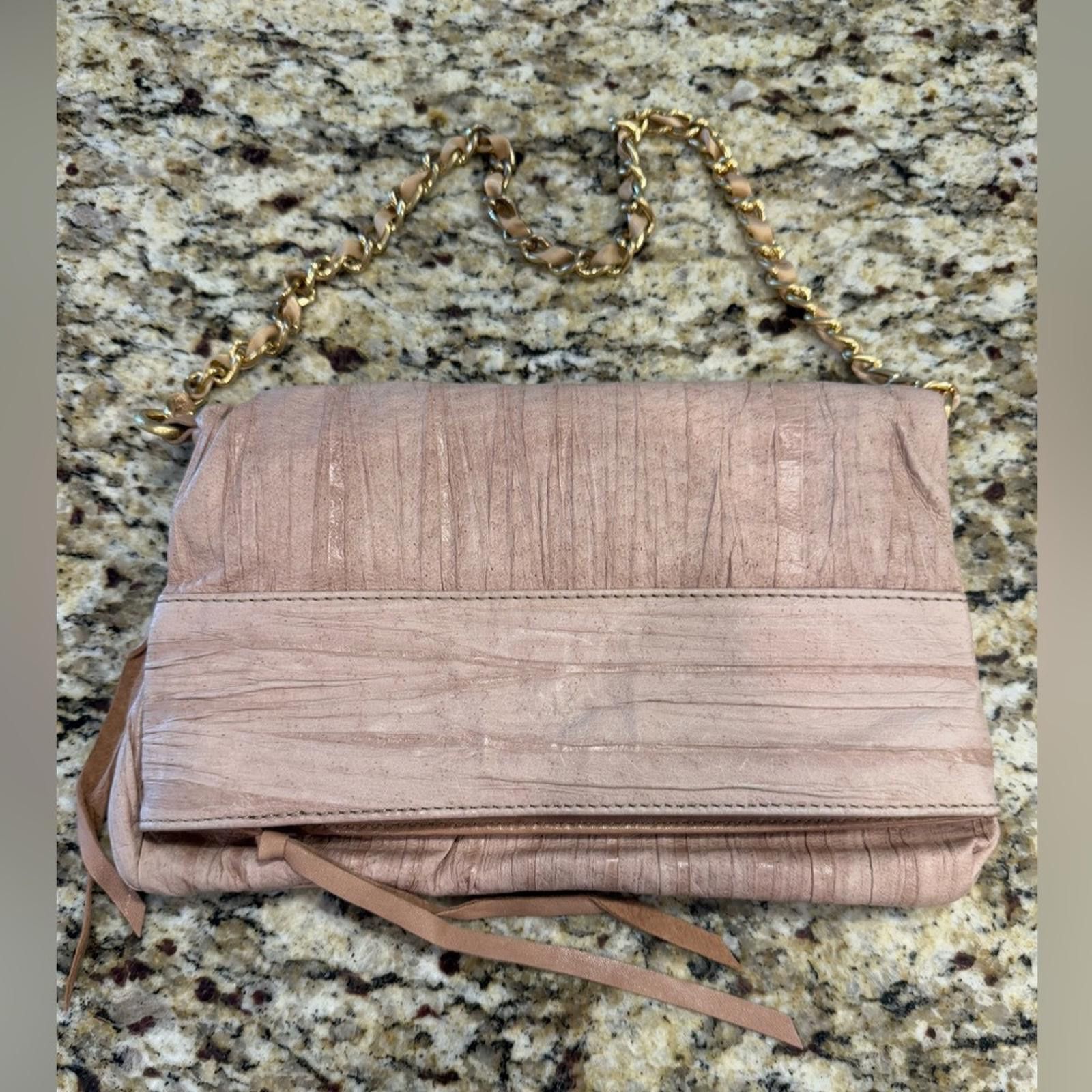 Other Pink leather clutch shoulder bag gold chain & floral Size ONE SIZE - 1 Thumbnail