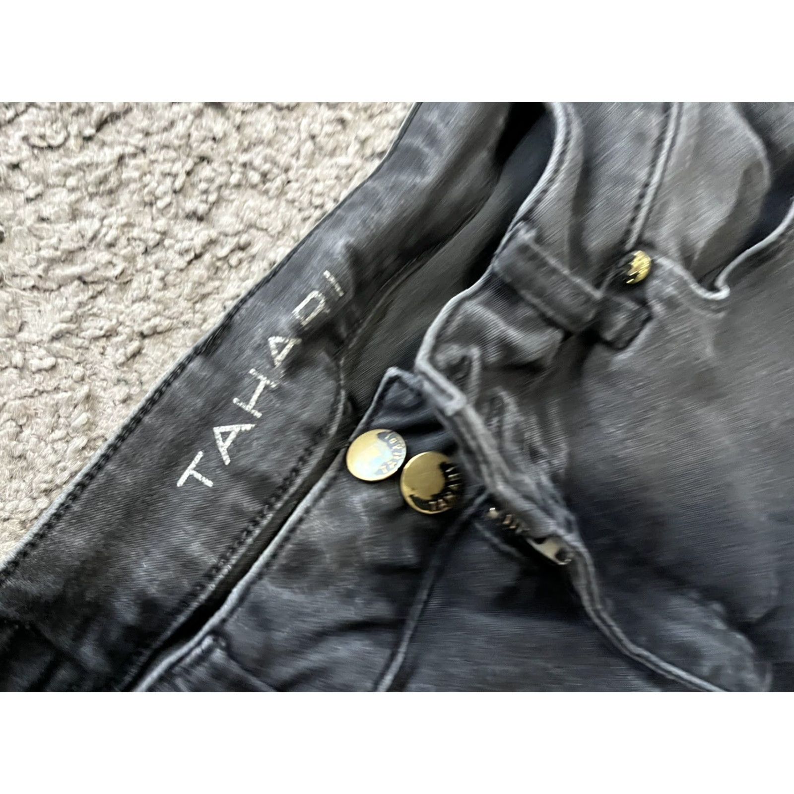 Vintage Tahari Jeans Skinny Mid Rise Black Denim 10 Womens Regular Size 10 Tahari Brand 5-Pocket Denim Size 32" / US 10 / IT 46 - 6 Thumbnail