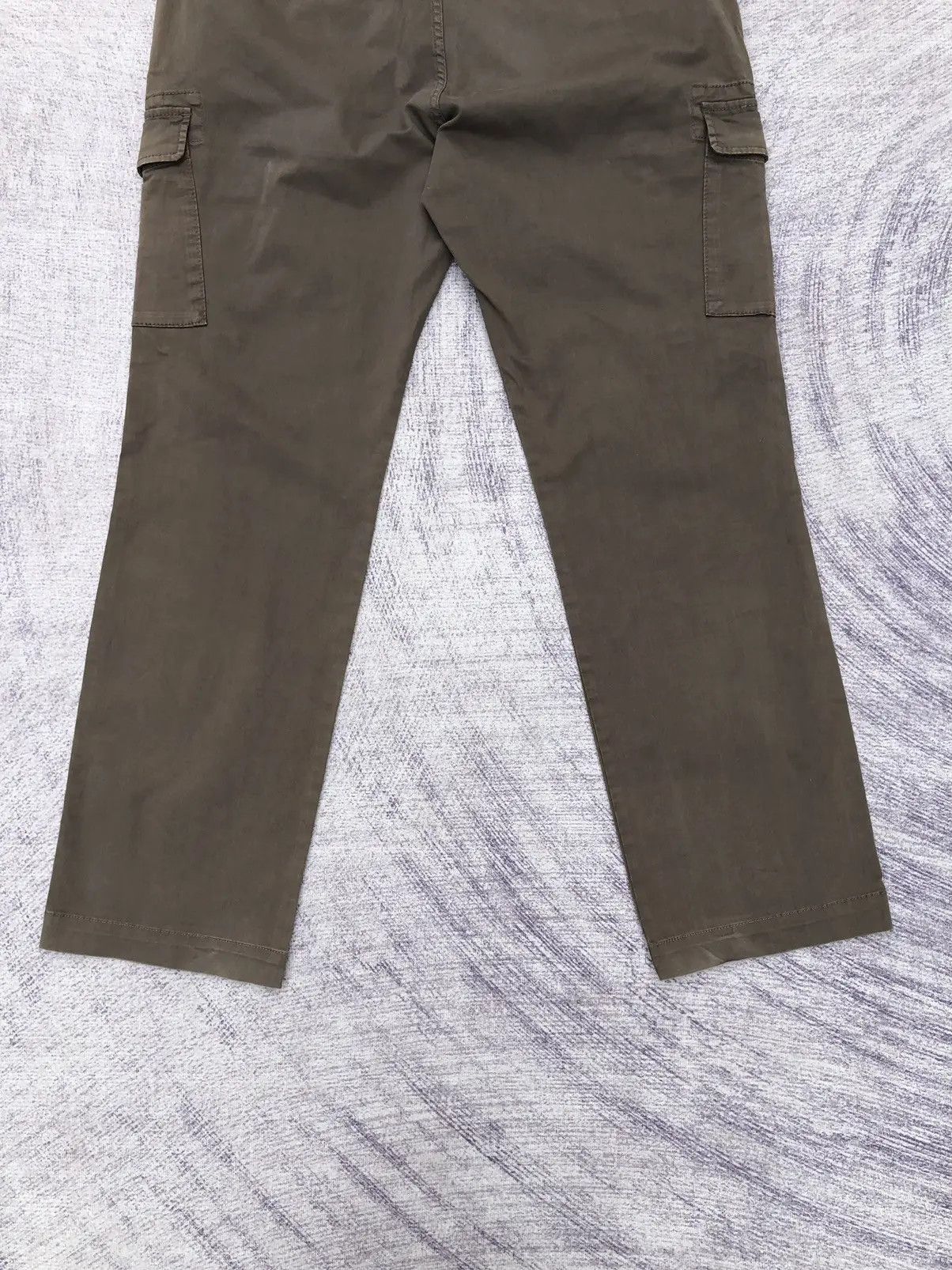 Designer × Japanese Brand Japanesebrand Uniqlo Faded Olive Multipocket W35xL40 Size US 35 - 11 Thumbnail
