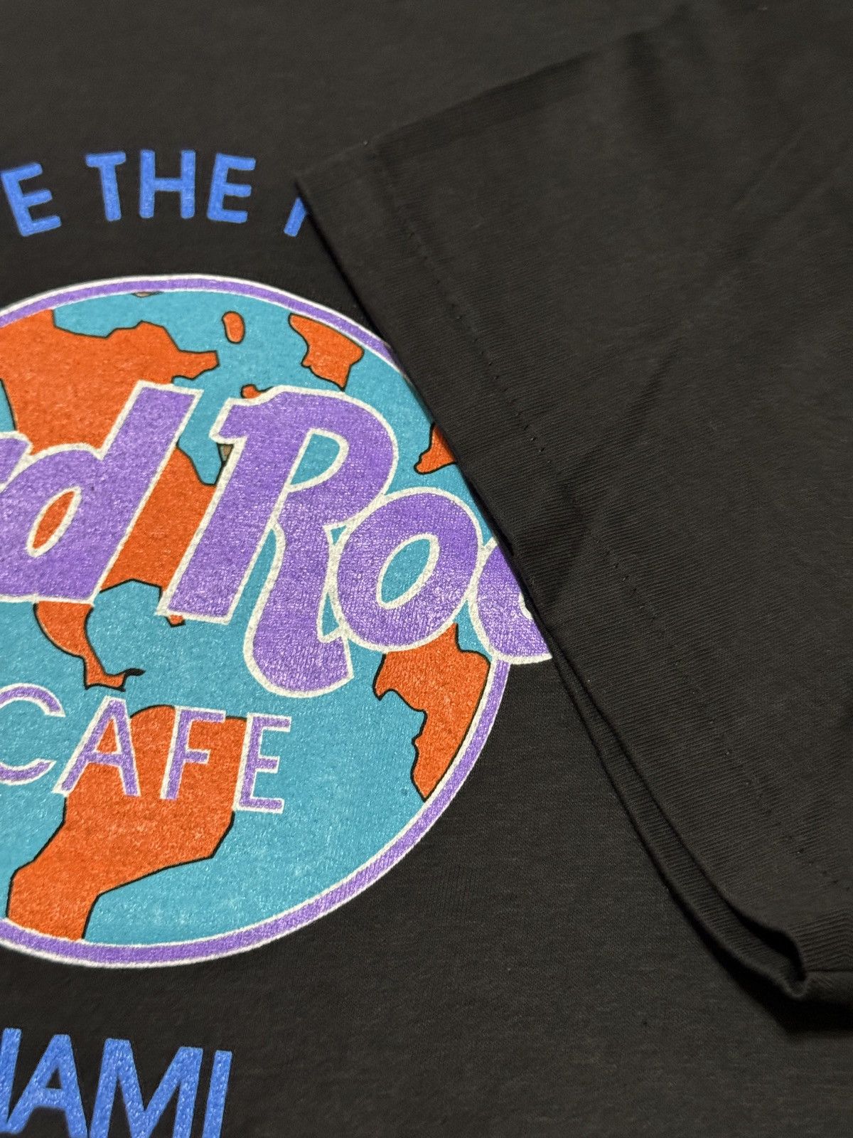 Hard Rock Cafe × Vintage Vintage 90s Hard Rock Cafe Miami Retro XL Black T Shirt Size US XL / EU 56 / 4 - 4 Thumbnail