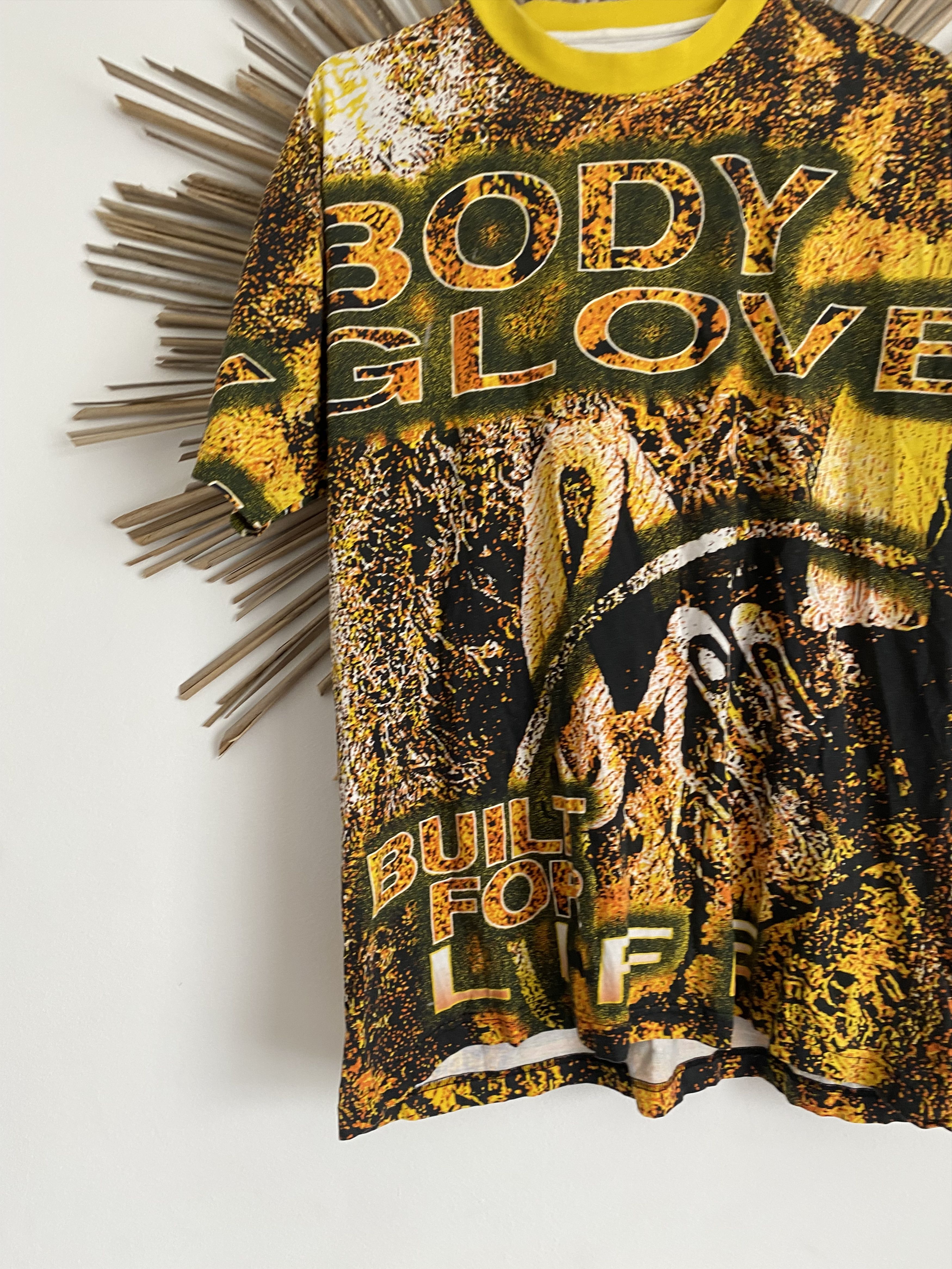 Body Glove Body glove vintage all over print aop oversized t-shirt Size US M / EU 48-50 / 2 - 4 Thumbnail