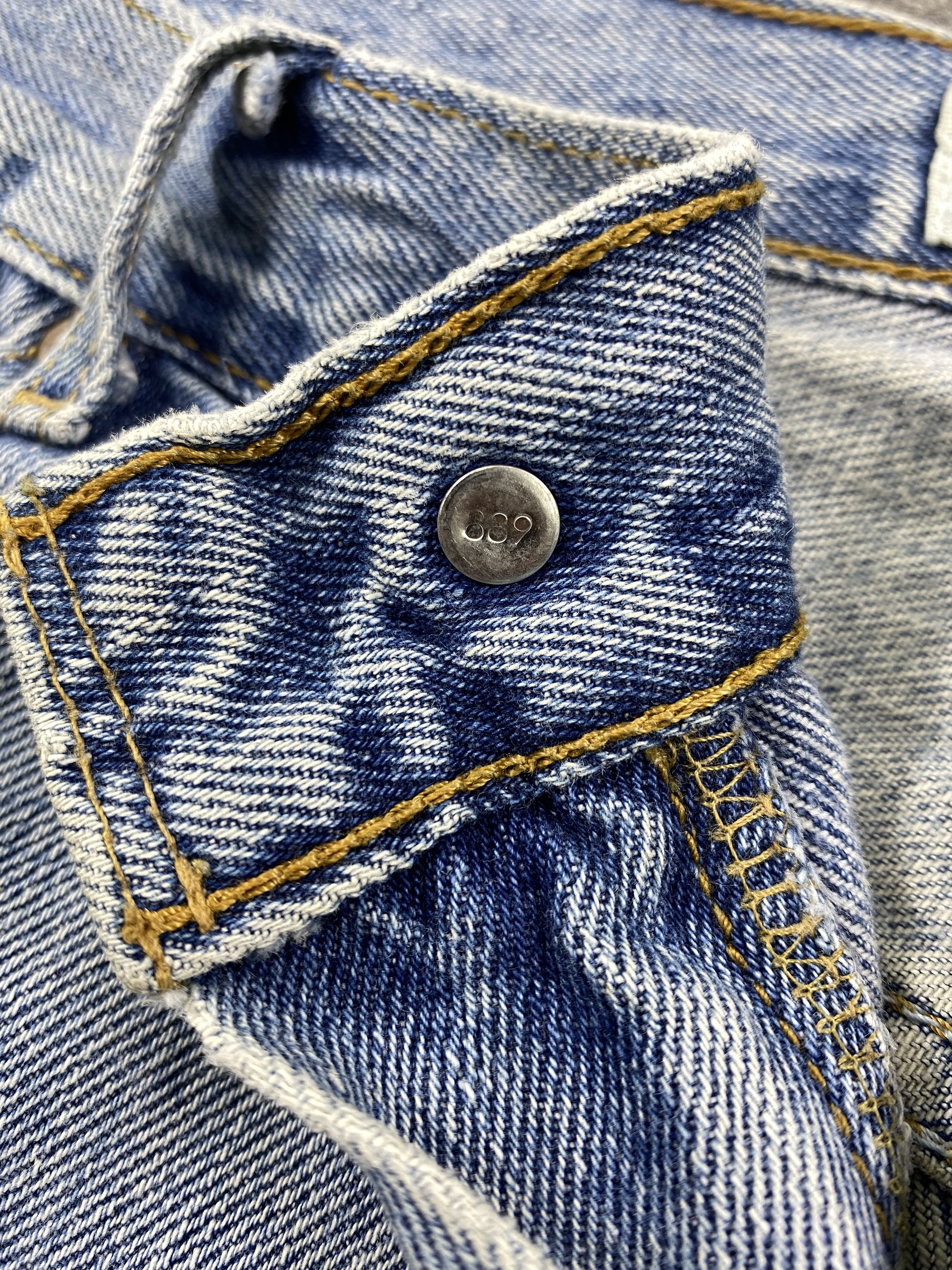 Levi's Light Blue Wash Vintage Levi's 550 36x35 Denim -JN1797 Size US 36 / EU 52 - 7 Thumbnail