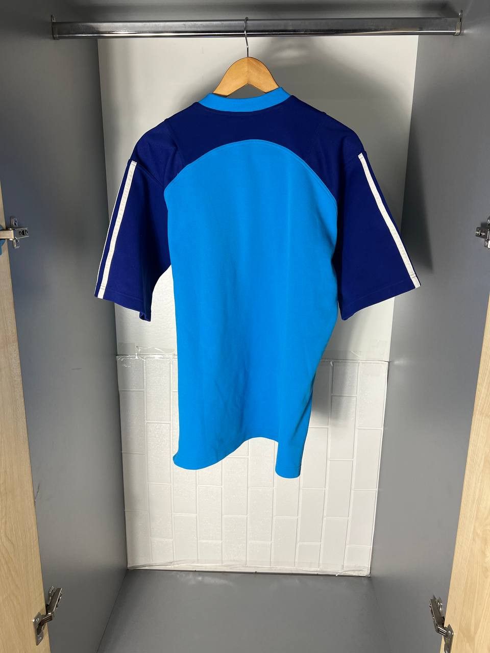Adidas VINTAGE ADIDAS ORIGINAL EQUIPMENT RETRO T-SHIRT Y2K 90s Size US L / EU 52-54 / 3 - 11 Thumbnail