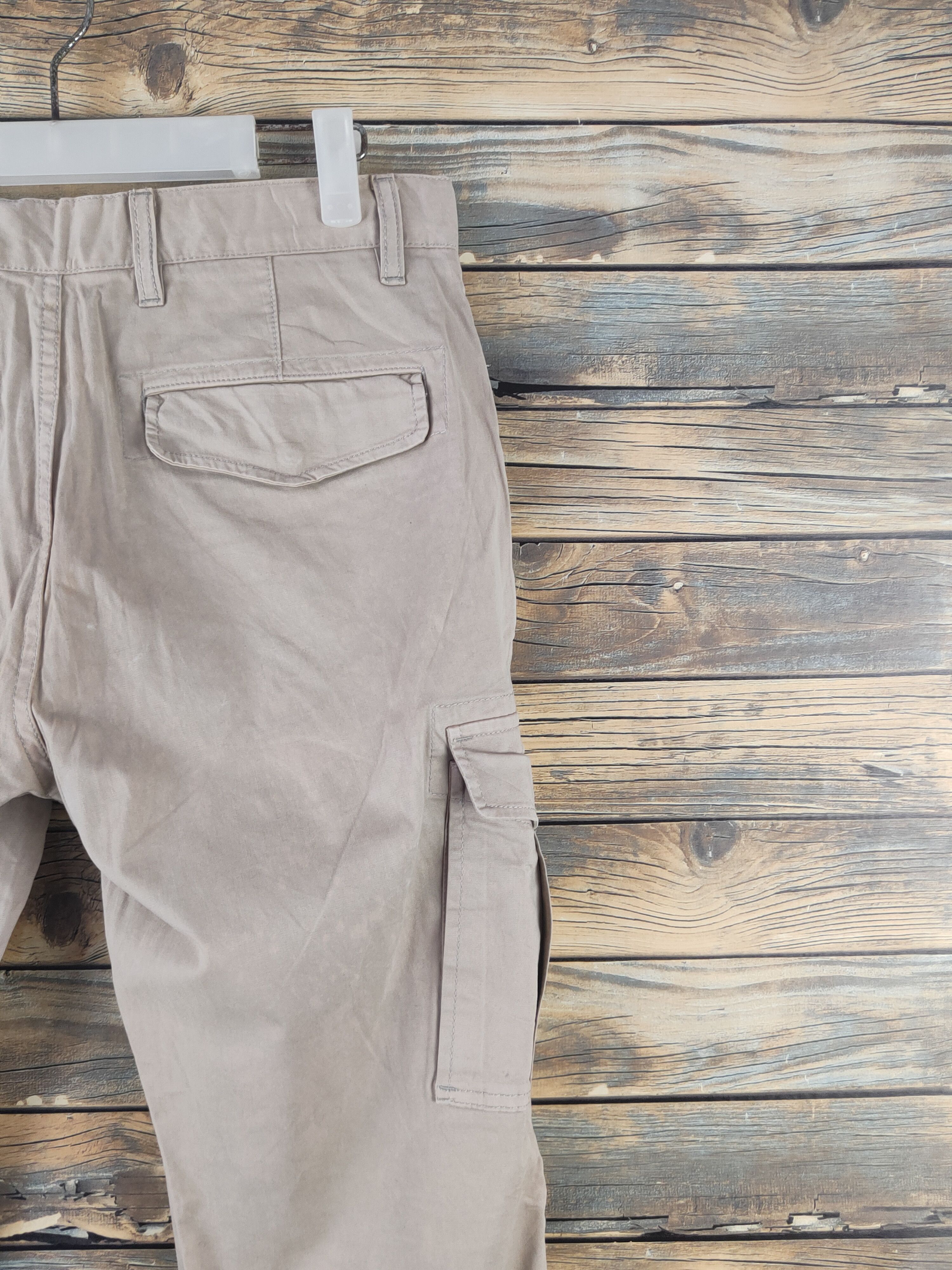 Japanese Brand DL Uniqlo Beige Multipocket Tactical Cargo Pants #1904 Size US 31 - 10 Thumbnail
