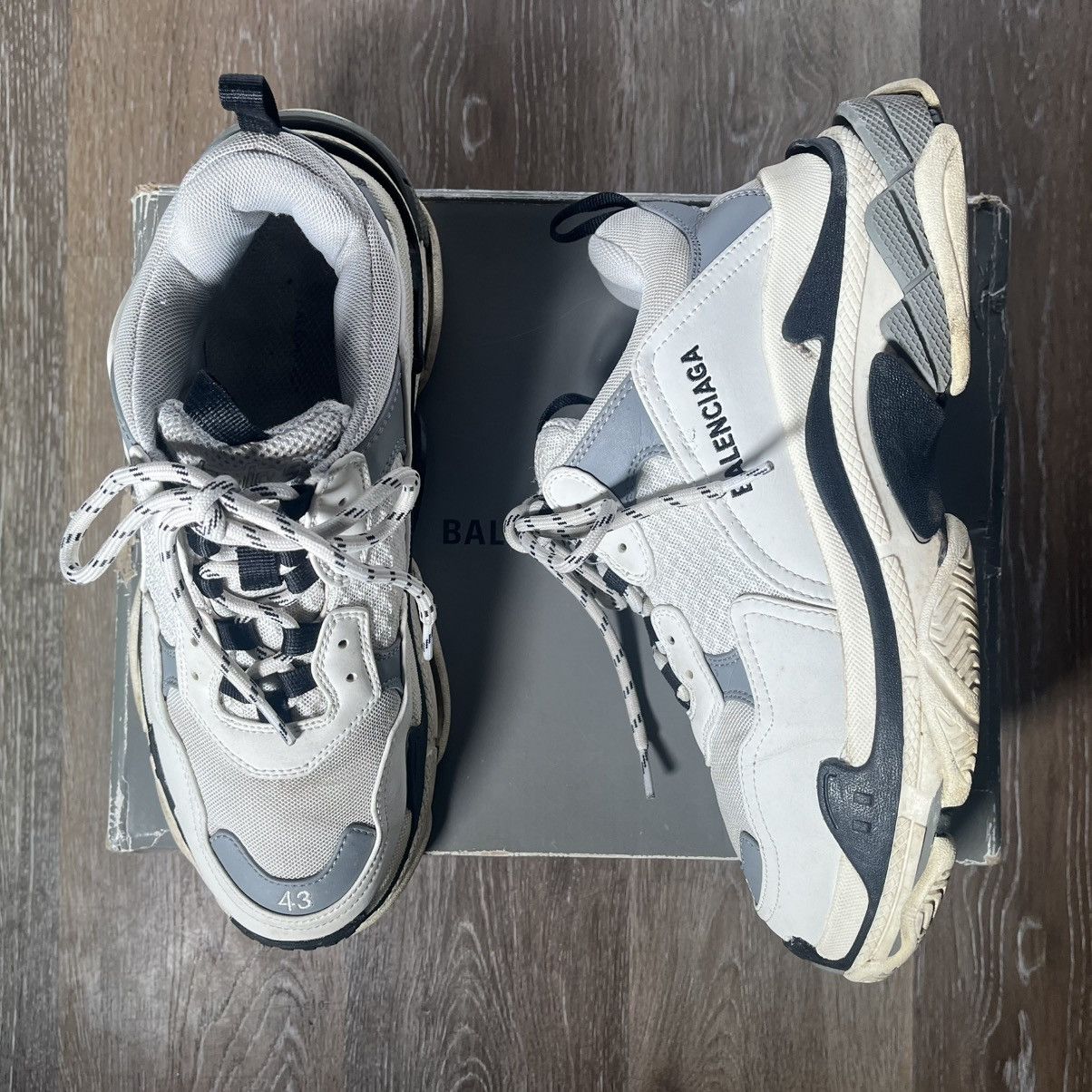 Balenciaga grey/white balenciaga triple S Size US 10 / EU 43 - 2 Thumbnail
