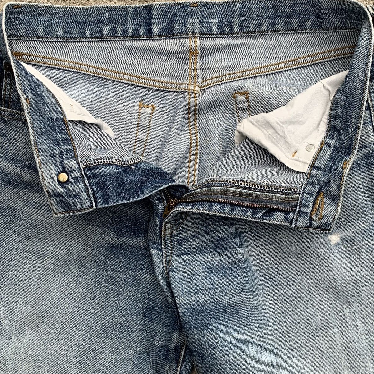 Undercover × Uniqlo Vintage Y2K Faded Lightwash Distressed Jeans W31x32 Size US 31 - 16 Thumbnail