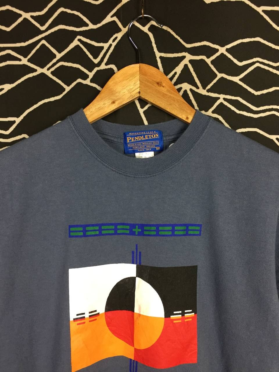 Pendleton Vtg Pendleton Woolen Mills Big Logo Made In Japan Tee Size US S / EU 44-46 / 1 - 3 Thumbnail