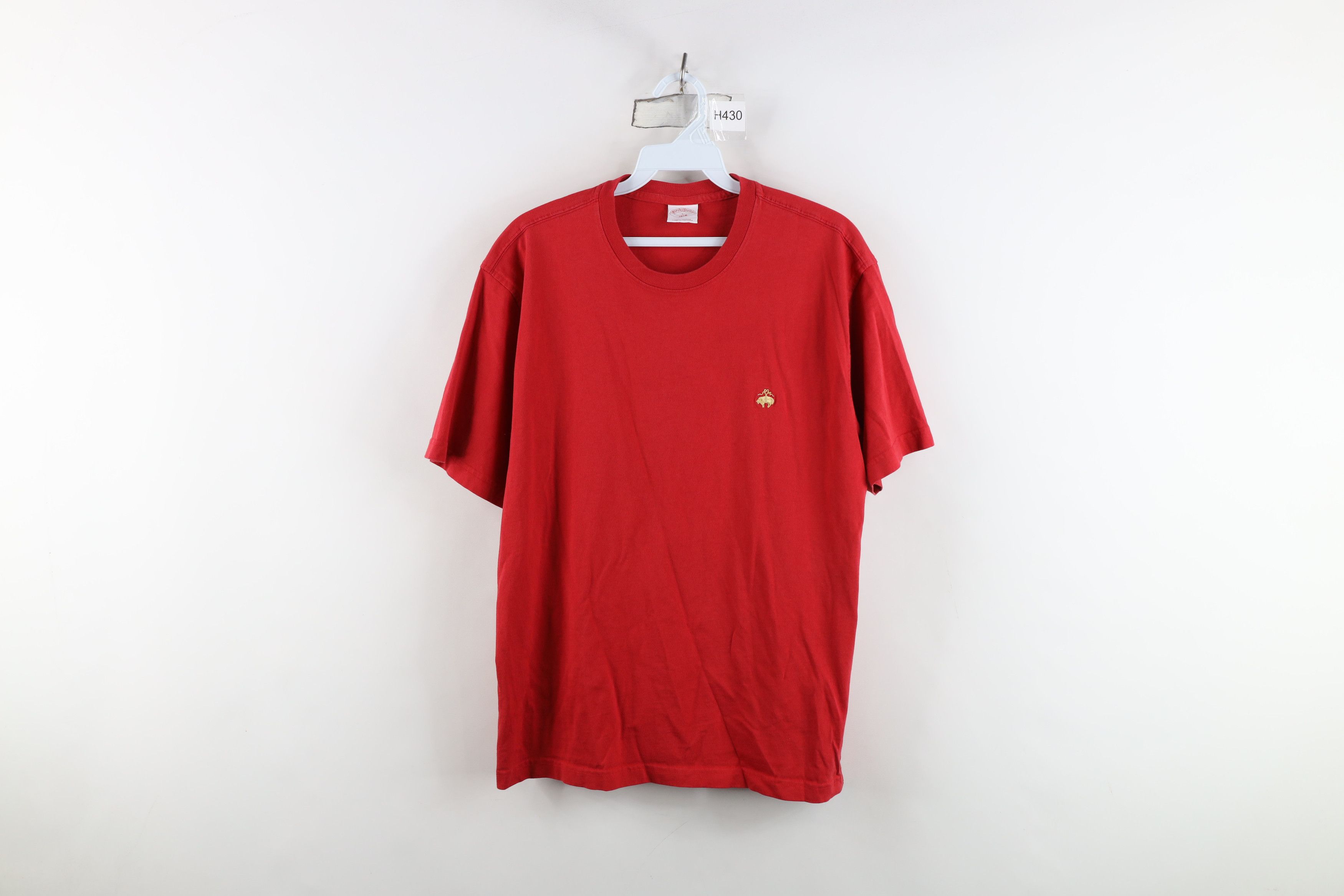 Brooks Brothers Vintage 90s Brooks Brothers Short Sleeve T-Shirt Red Cotton Size US L / EU 52-54 / 3 - 1 Thumbnail
