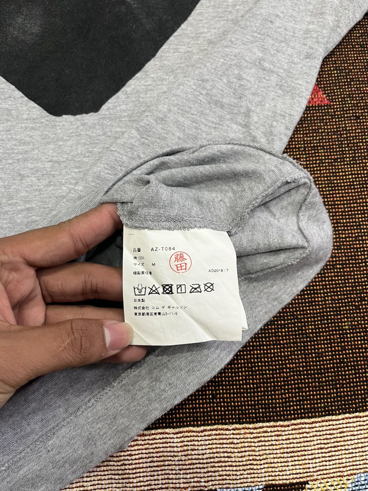 Comme des Garcons PLAY 🇯🇵Comme des Garçons (CDG) PLAY Tee🇯🇵 Size US M / EU 48-50 / 2 - 6 Thumbnail