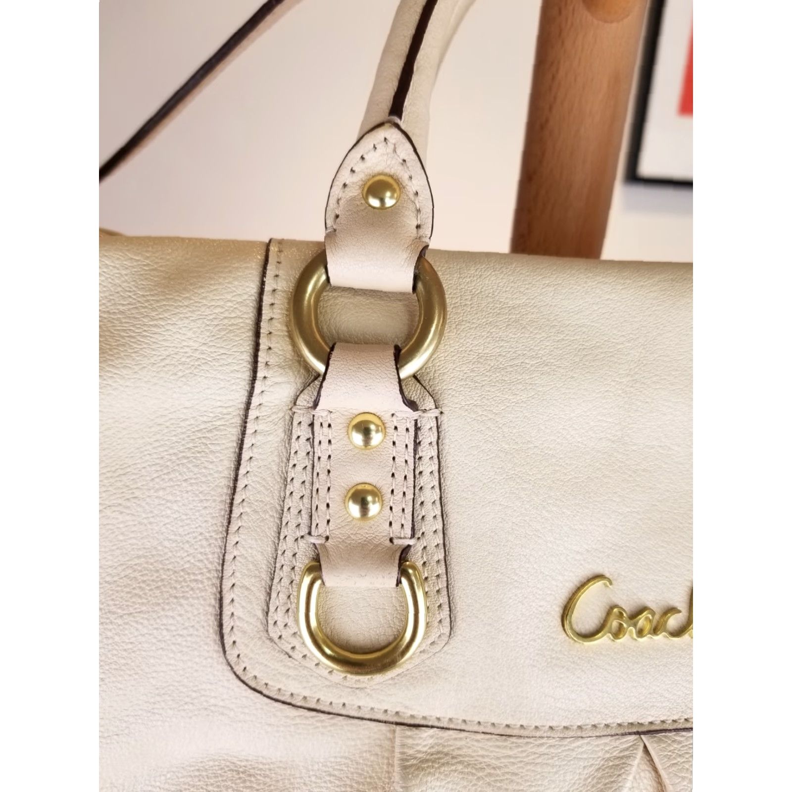 Coach VINTAGE COACH BEIGE LEATHER SHOULDER HAND BAG SZ 18'X10'X7' F15447 Size ONE SIZE - 4 Thumbnail