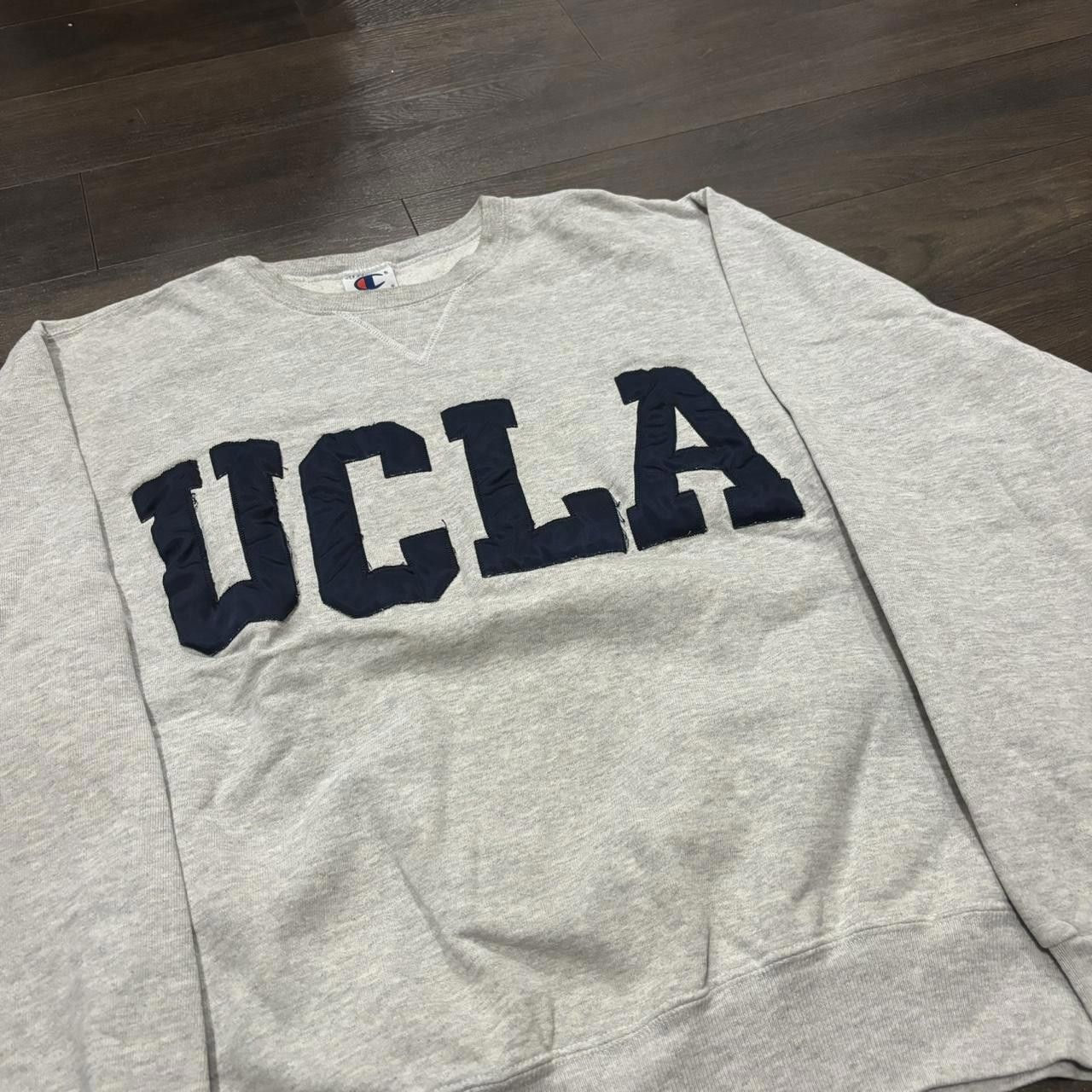 Champion vintage ucla champion crewneck sweatshirt 90s M/L Size US L / EU 52-54 / 3 - 1 Thumbnail