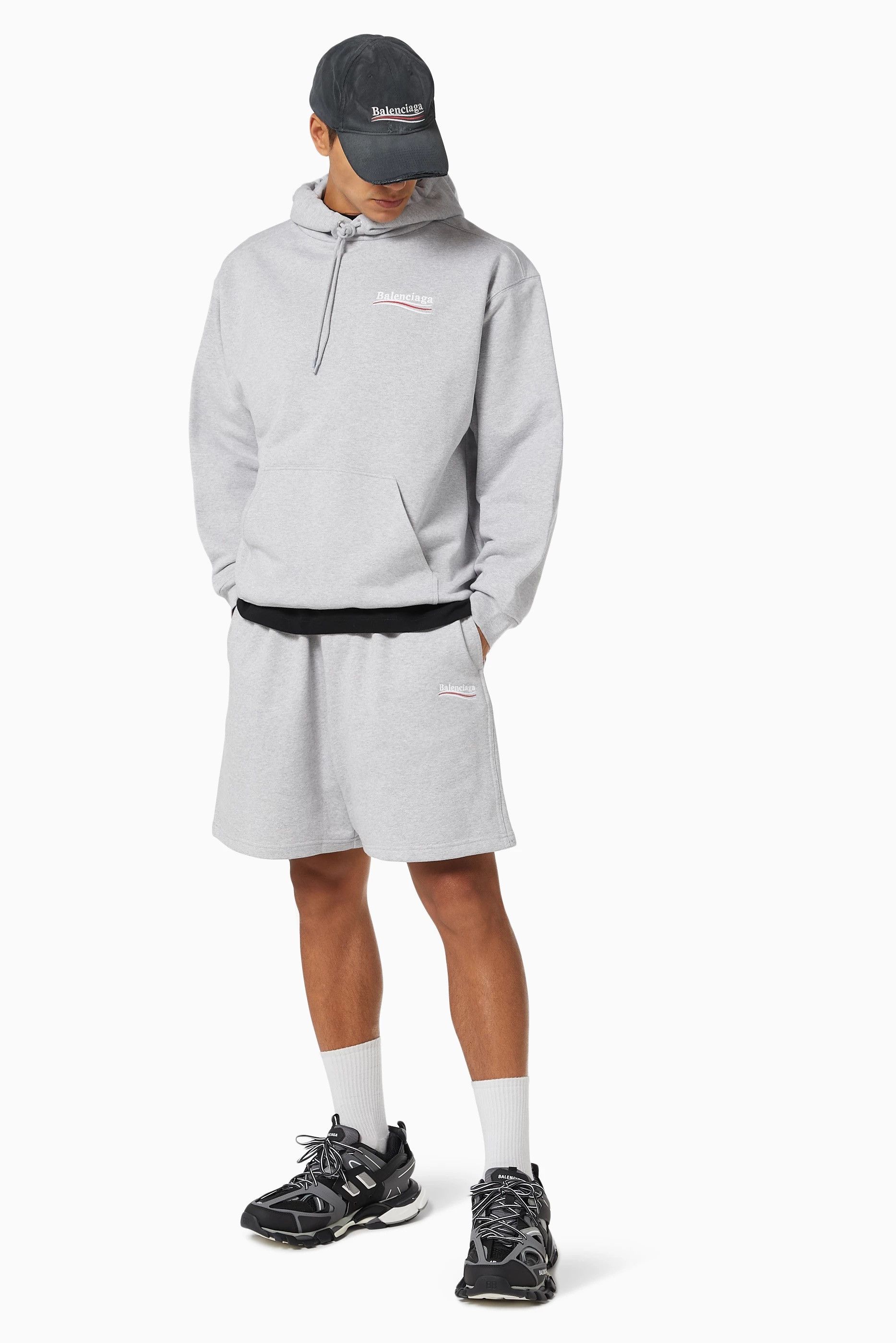 Balenciaga 676137 TKVI9 0137 Political Campaign Sweat Shorts Size US 26 / EU 42 - 3 Thumbnail