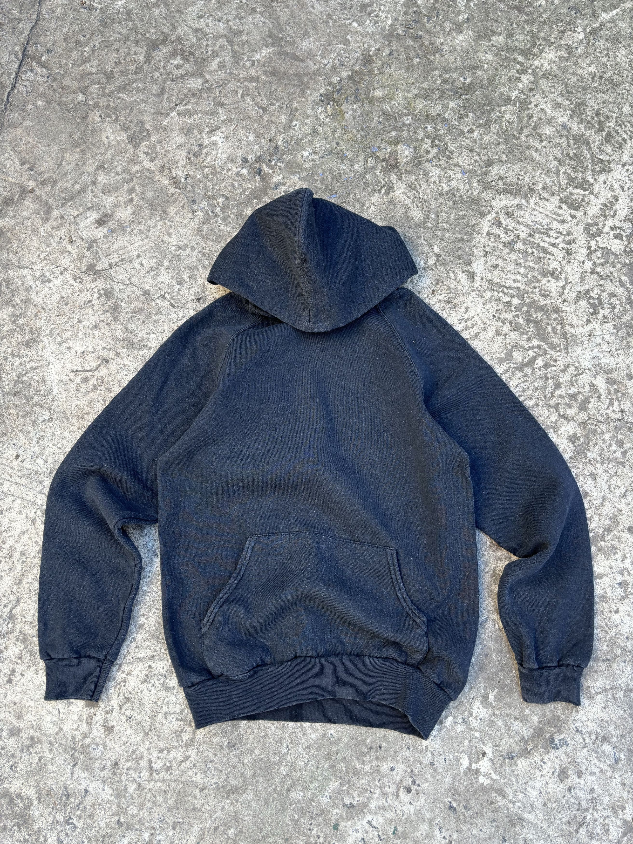 Vintage Vintage Screen Stars Black Blank Hoodie Size US S / EU 44-46 / 1 - 1 Thumbnail