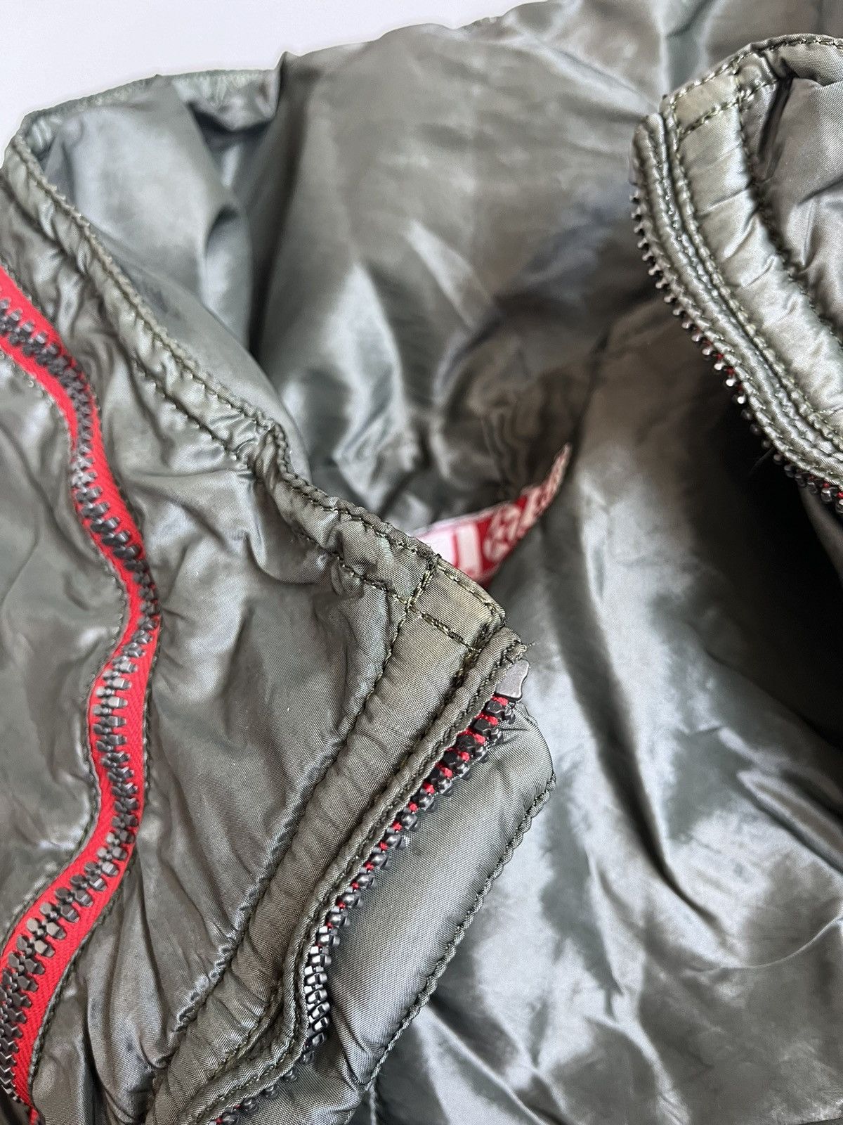 JET SET × Japanese Brand × Vintage Vintage 90s JET SET Women Nylon Olive Avant Garde Zip Jacket Size M / US 6-8 / IT 42-44 - 8 Thumbnail