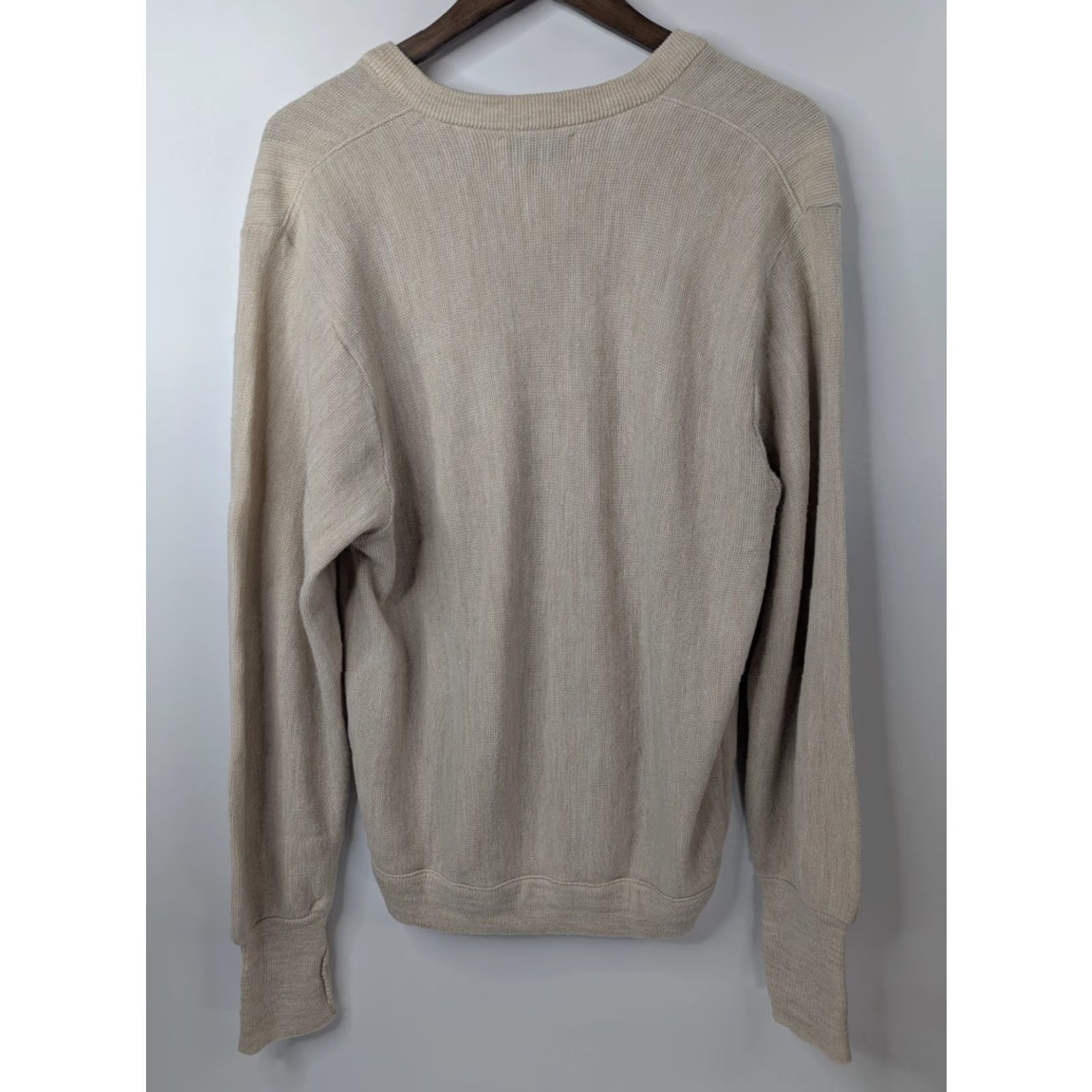 Izod VINTAGE IZOD Sweater Mens M Made in USA V-Neck Beige Golf Preppy Pullover Size US M / EU 48-50 / 2 - 4 Thumbnail