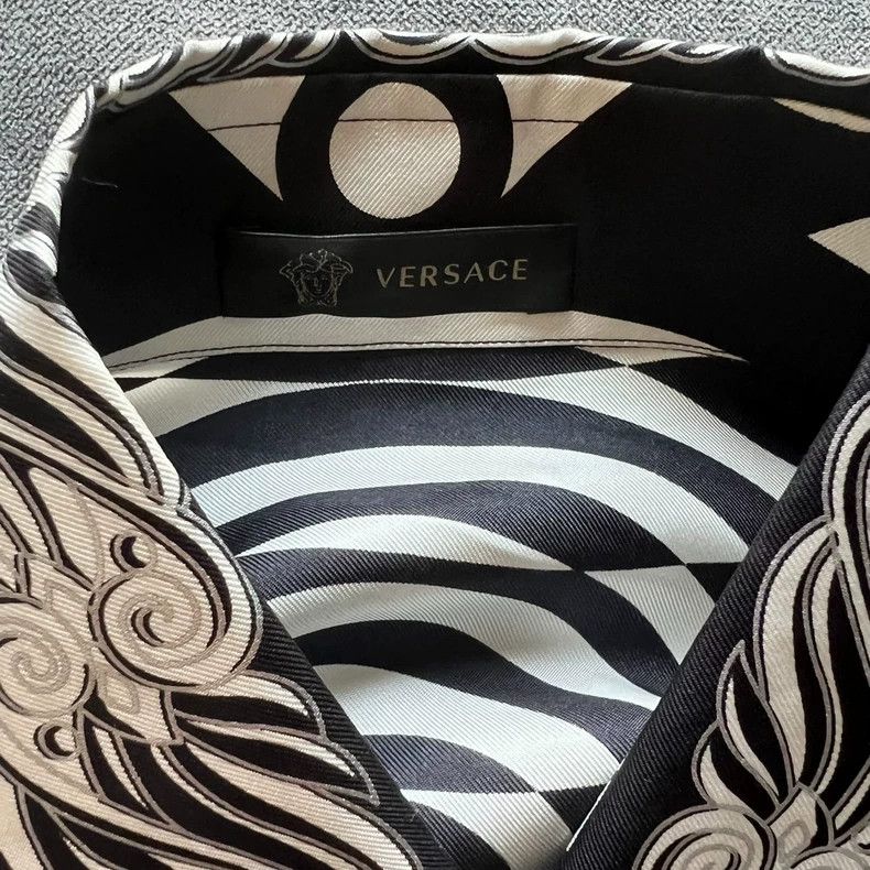 Versace Versace Silk shirt Size US XXS / EU 40 - 2 Thumbnail