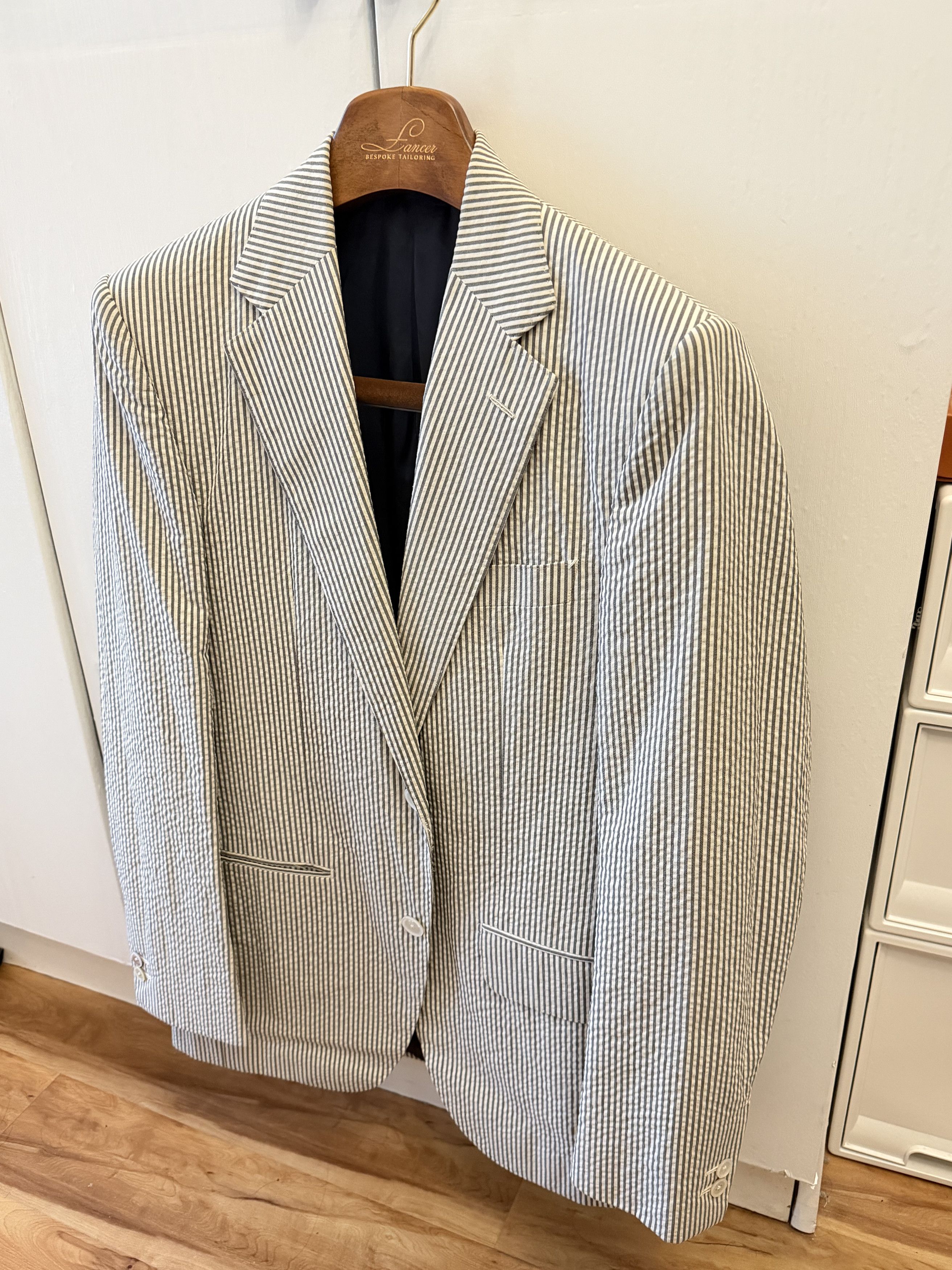 HUSBANDS Husbands Paris Single-Breasted Seersucker Jacket Size 36R - 1 Thumbnail