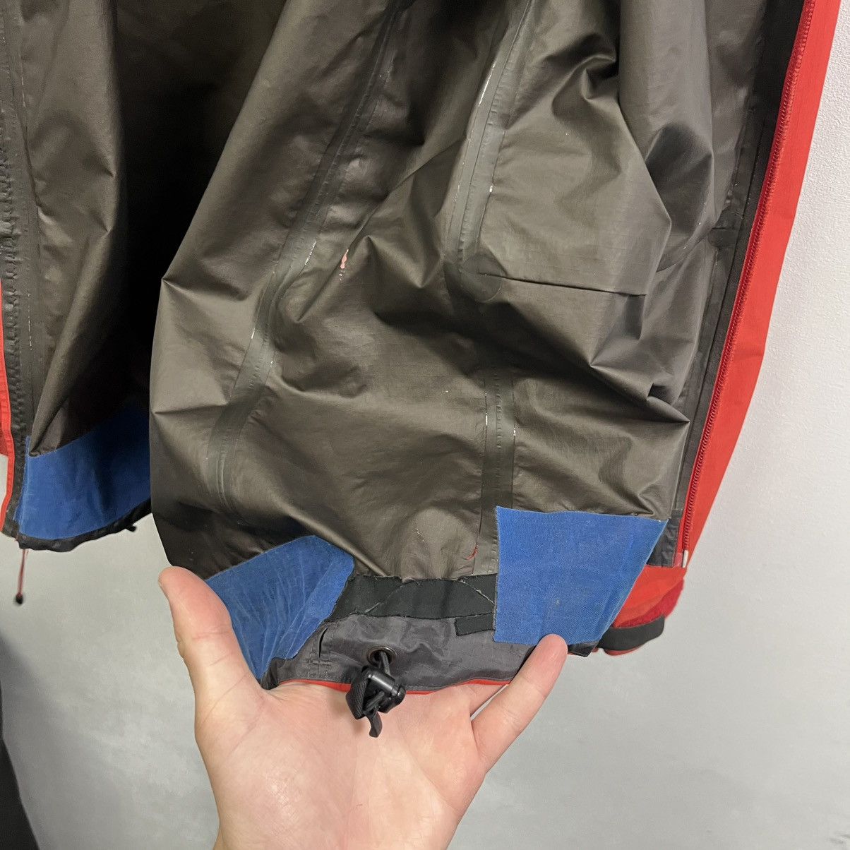 Arc'teryx Men's Arcteryx Beta Gore-Tex Jacket Size US L / EU 52-54 / 3 - 12 Thumbnail