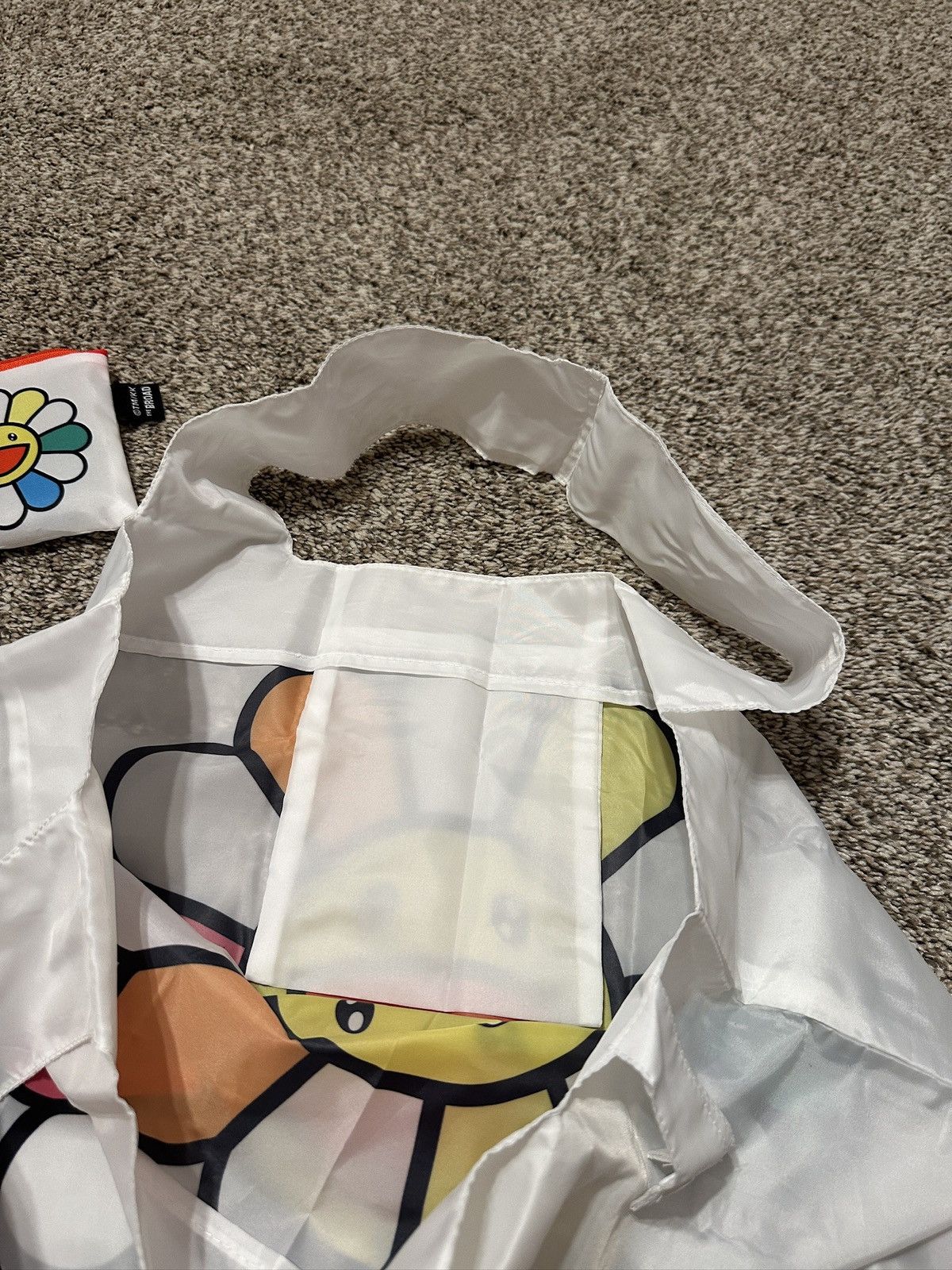 Takashi Murakami Murakami LOQI Packable Travel Tote Bag & Pouch White Size ONE SIZE - 5 Thumbnail