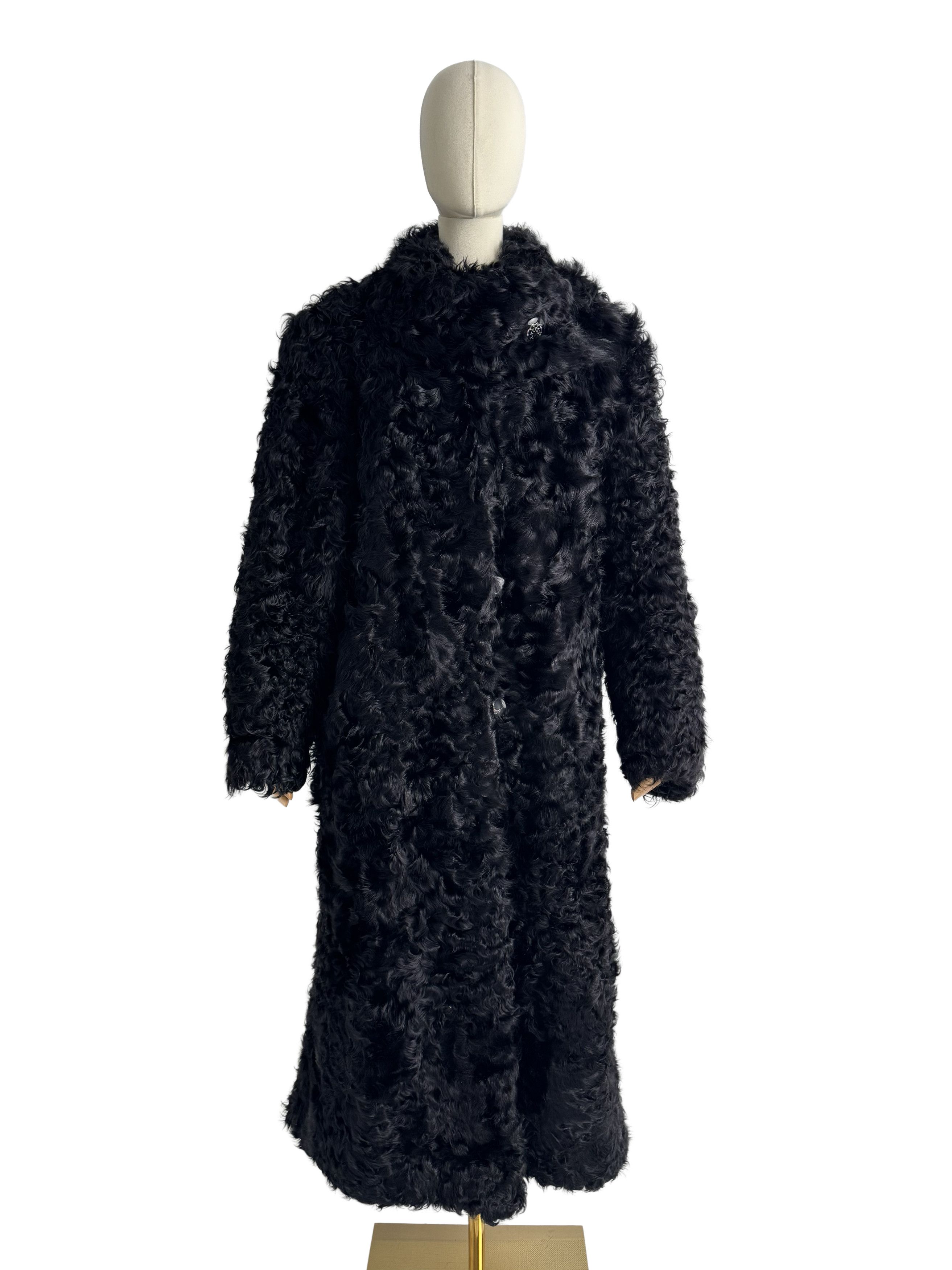 Vintage Vintage Real Fur Coat Size XL / US 12-14 / IT 48-50 - 2 Thumbnail