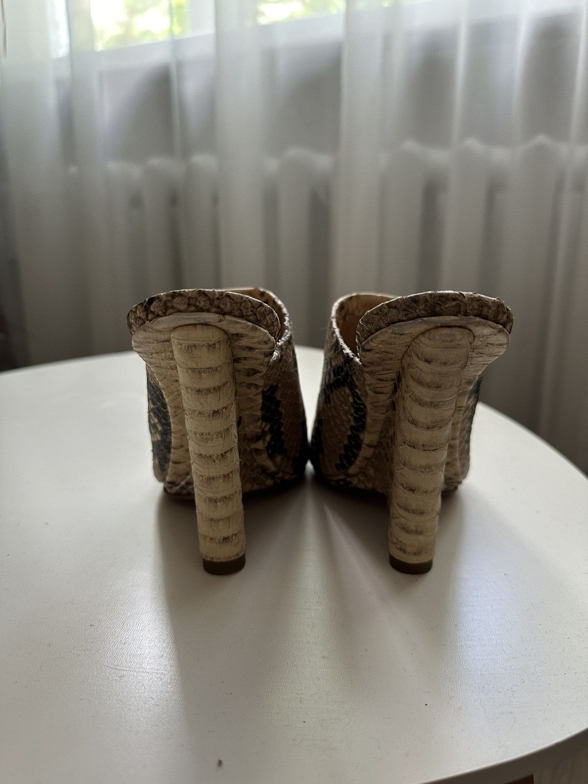 Yeezy Ultra Rare Yeezy Season 8 snake mules Size US 7.5 / IT 37.5 - 4 Thumbnail