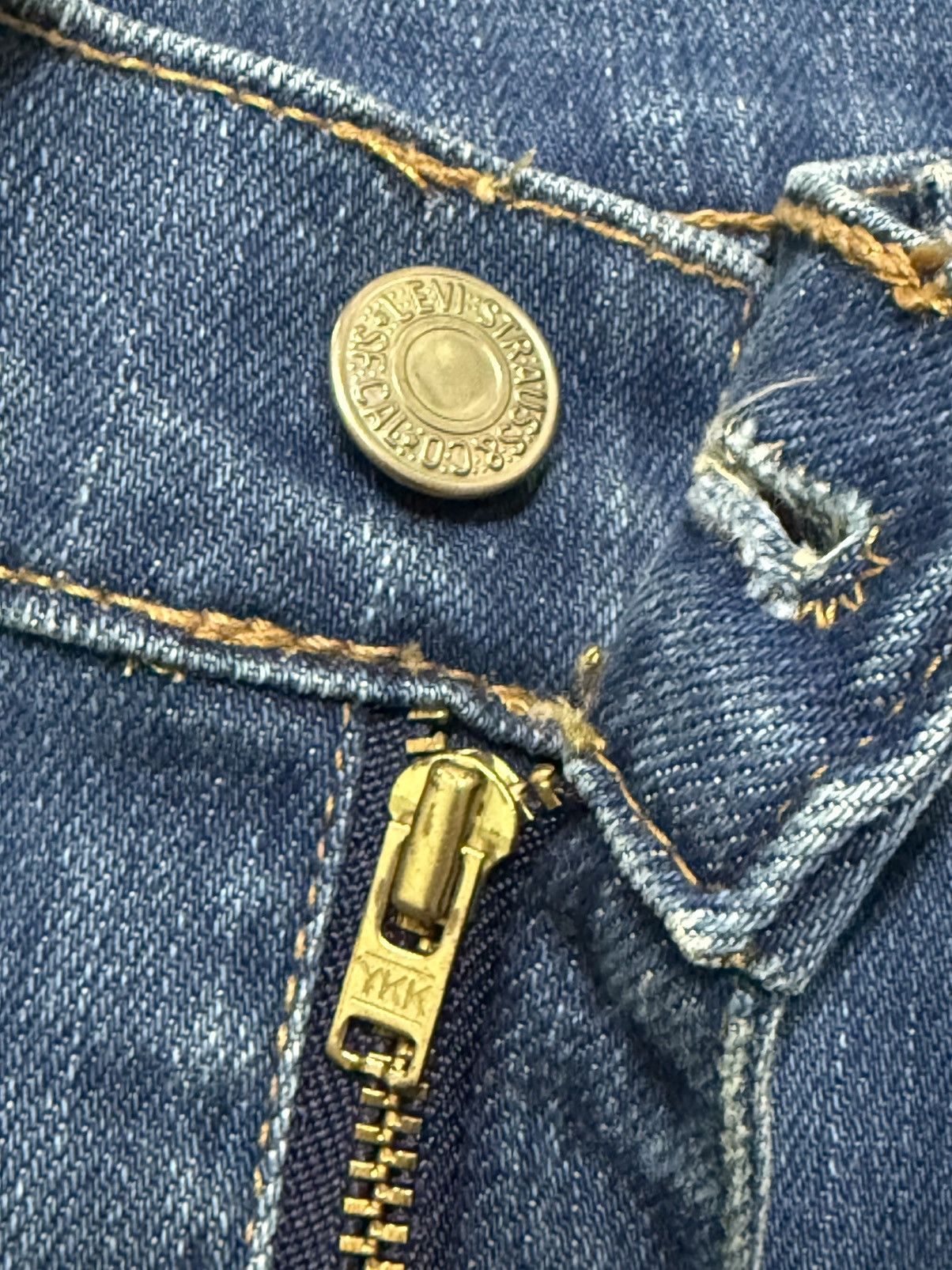Levi's Vintage Levis Red Twisted Leg Size US 32 / EU 48 - 10 Thumbnail