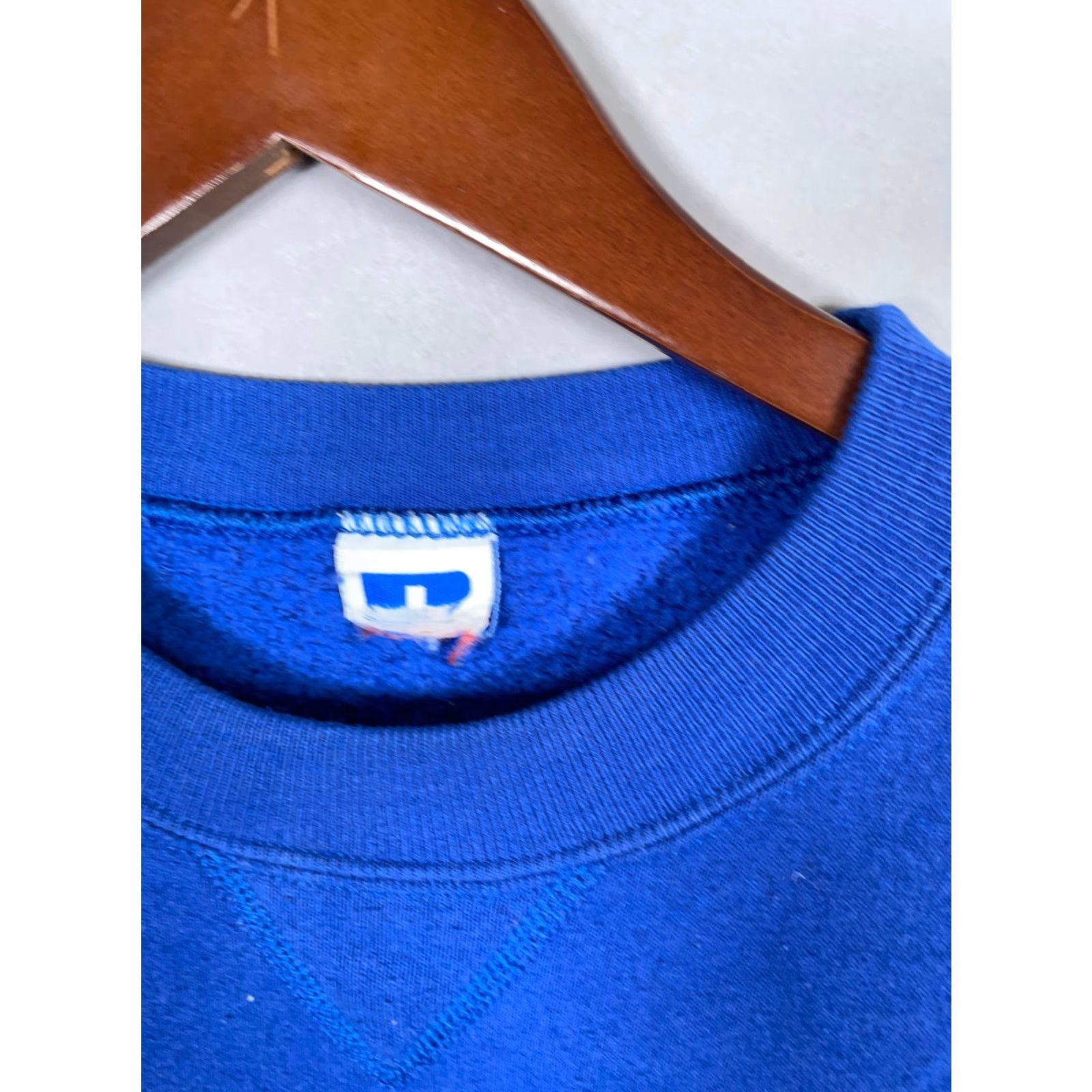 Russell Athletic VINTAGE Russell Athletic Sweatshirt Crewneck Adult Large Blue 50/50 90s Retro Mens Size US L / EU 52-54 / 3 - 3 Thumbnail