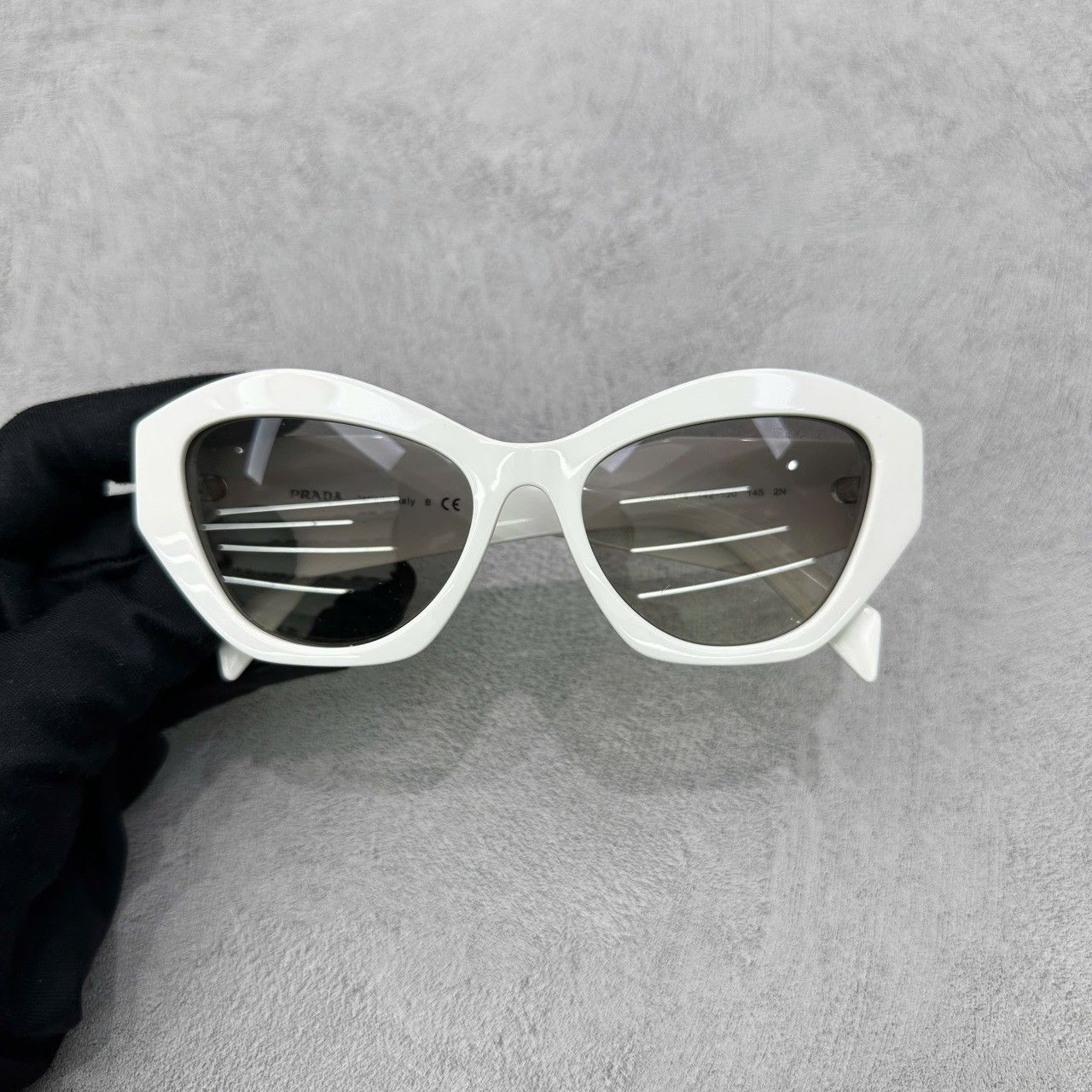 Prada PRADA 0PR 07YS 142130 SUNGLASSES Size ONE SIZE - 2 Thumbnail