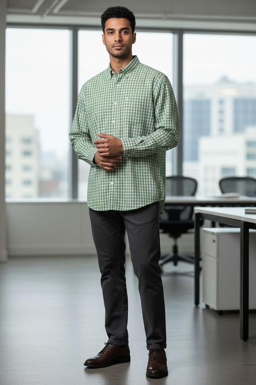 Old Navy Old Navy Men's Green Check Casual Button-Down Shirt Size US XL / EU 56 / 4 - 1 Thumbnail