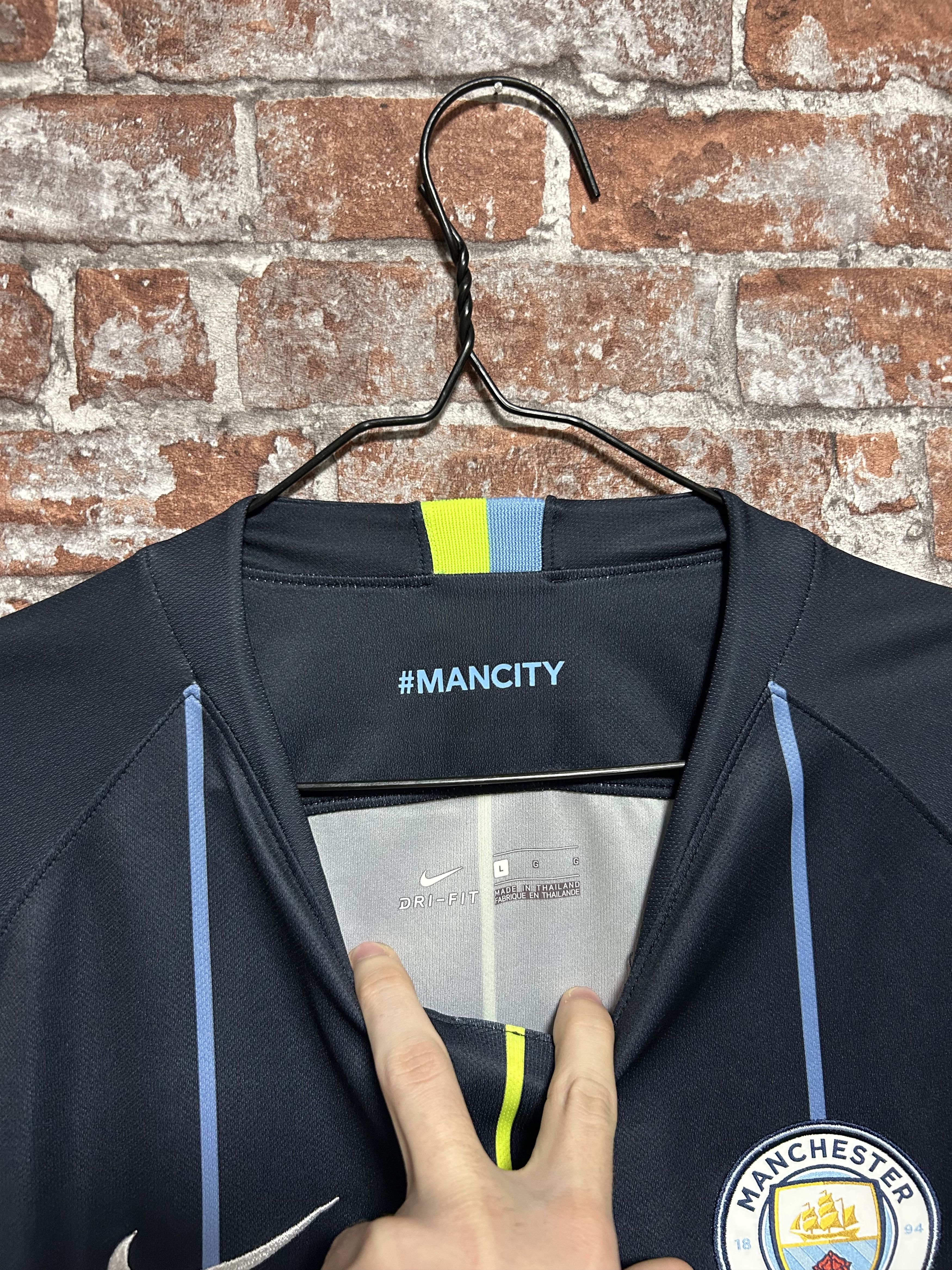 Nike Manchester City 2018 2019 Away Football Shirt 919002-476 Size US L / EU 52-54 / 3 - 3 Thumbnail