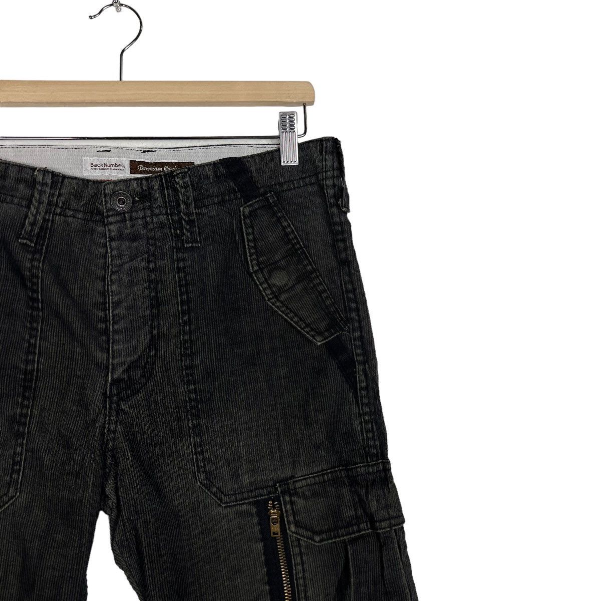 Japanese Brand 🔥 BACK NUMBER UTILITY CARGO 3 QUATER SHORT PANTS Size US 30 / EU 46 - 5 Thumbnail