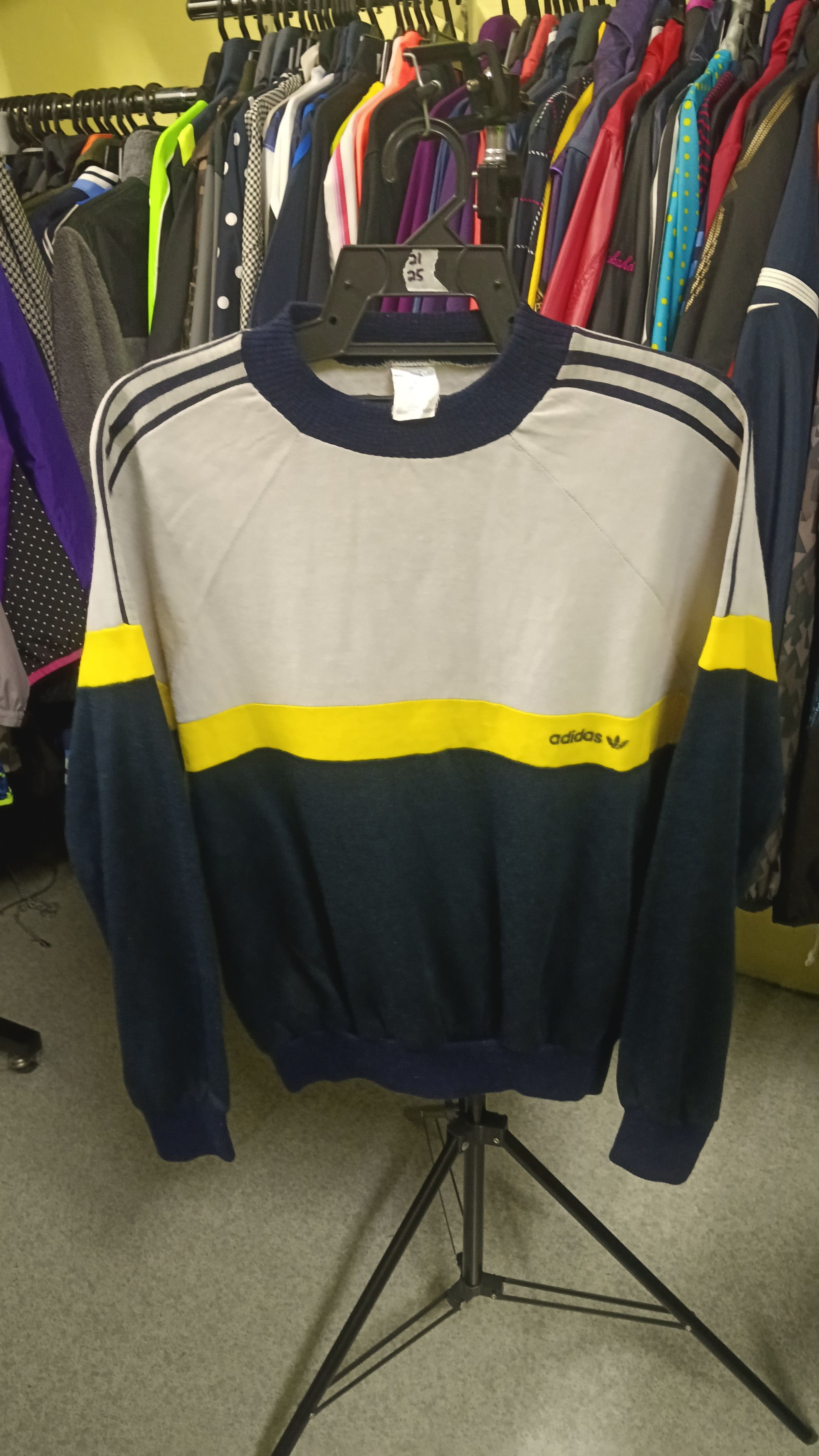 Adidas × Vintage 🔥 Adidas vintage sweatshirt Size US M / EU 48-50 / 2 - 1 Thumbnail