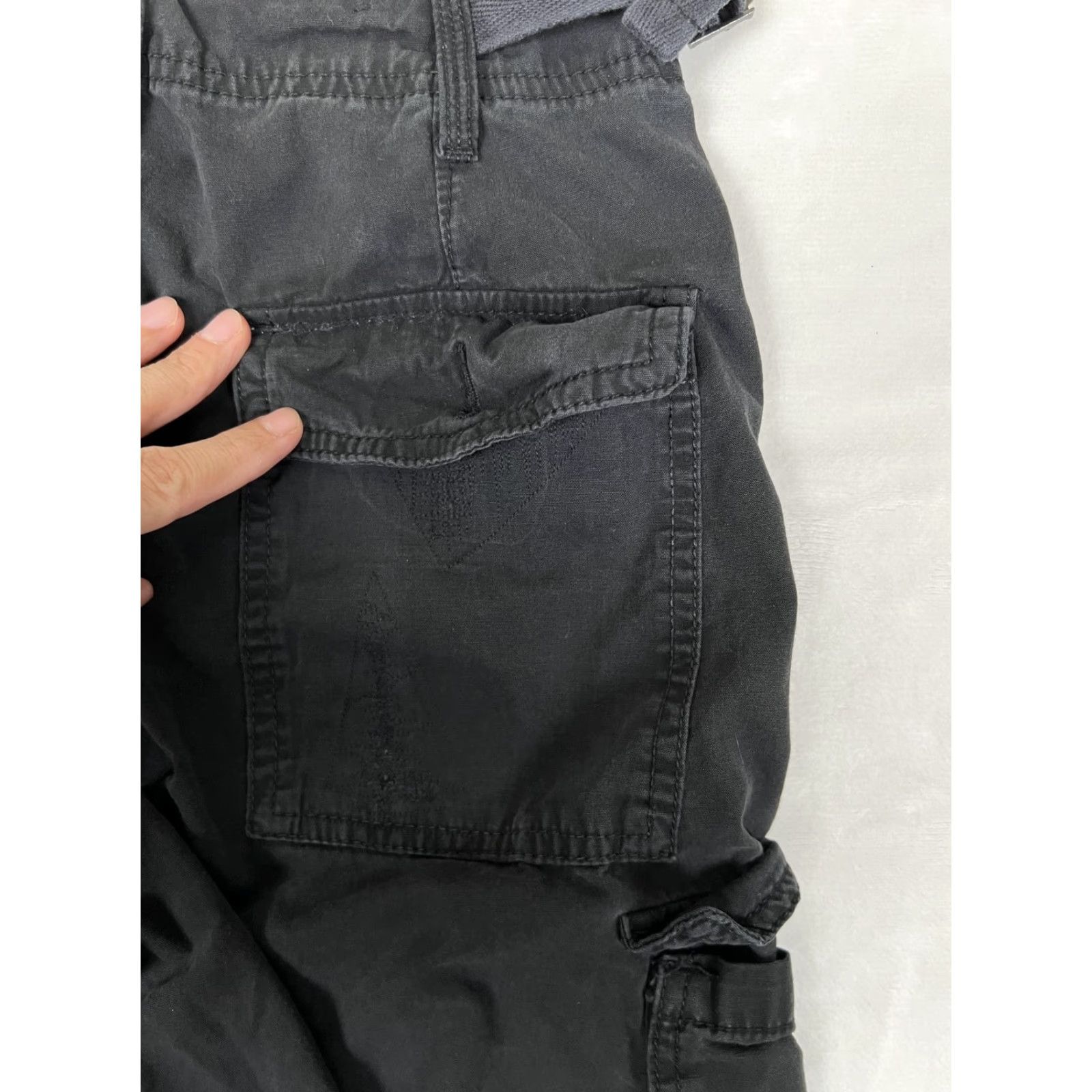 Bershka Bershka Cargo Pants Women Black Straight Utility Adjustable Waist Pockets Slant Hand Pockets Zip Fly Button Closure Casual 32 in Inseam Size 26" / US 2 / IT 38 - 7 Thumbnail