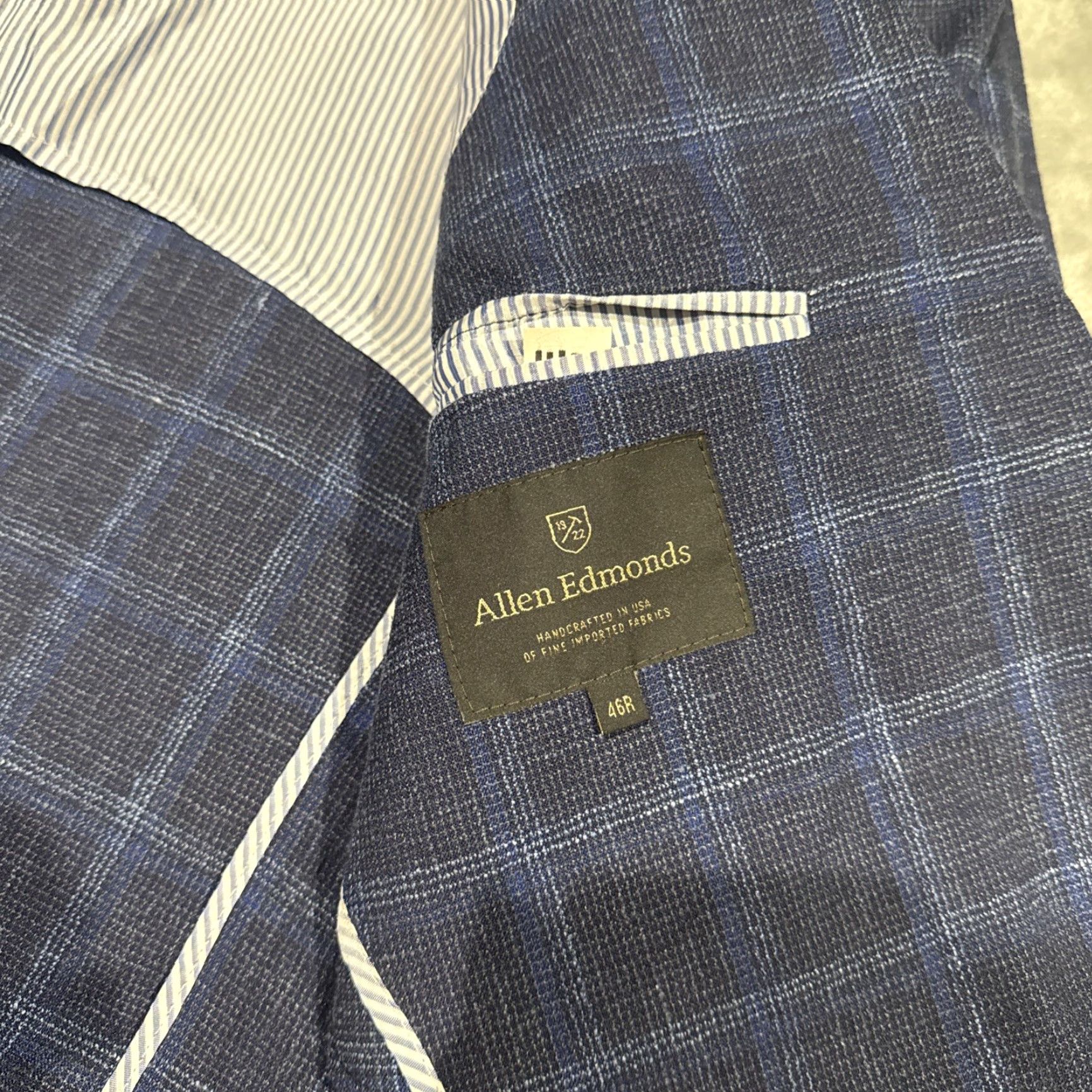 Allen Edmonds VINTAGE Allen Edmonds Wool Sport Coat Blazer Blue Plaid 46R Mens Union USA Made Size 46R - 3 Thumbnail