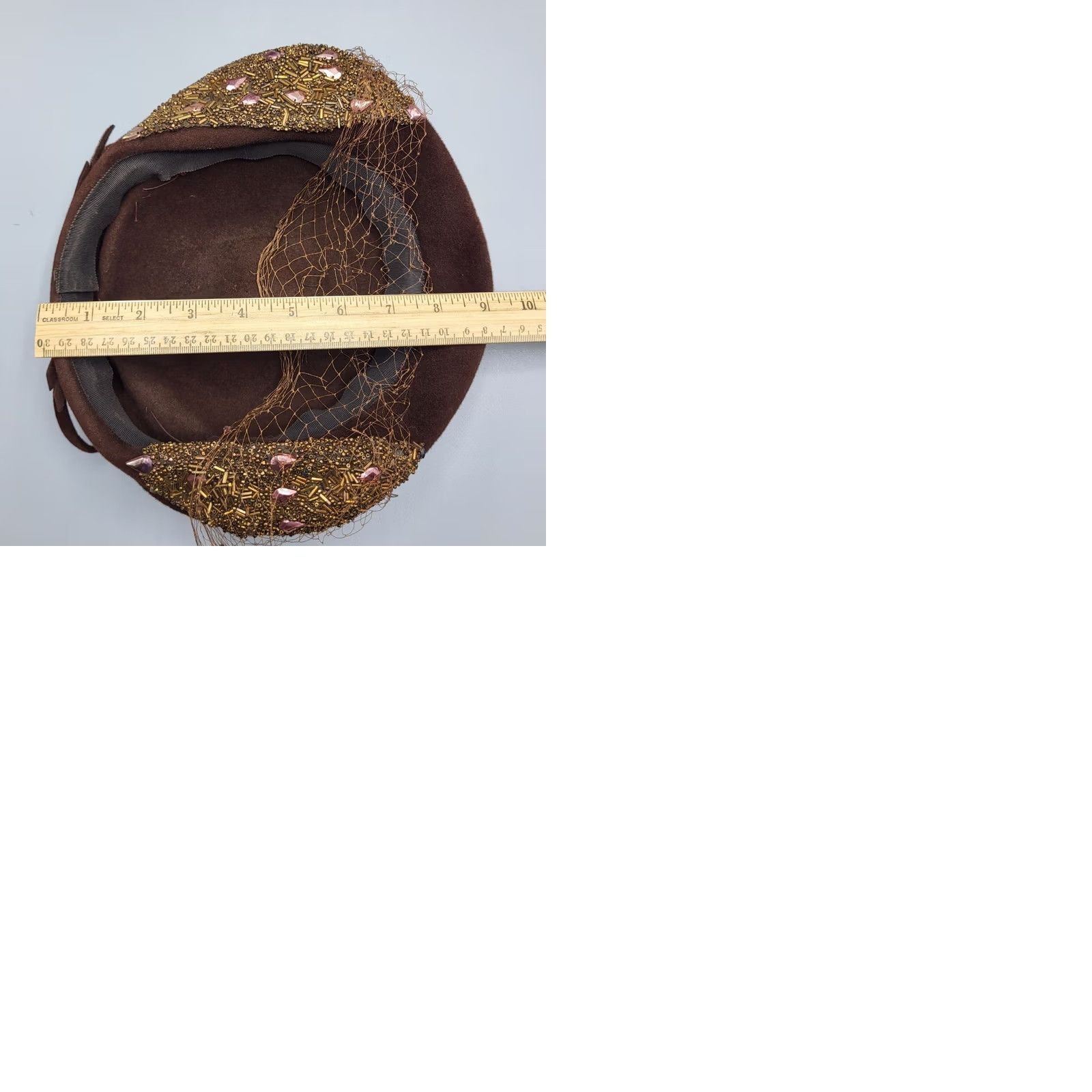 FELT VINTAGE Ladies Brown Beaded Felt Velour Hat With Netting Bow, 1950s, Original, Unbranded, Womens Size ONE SIZE - 10 Thumbnail