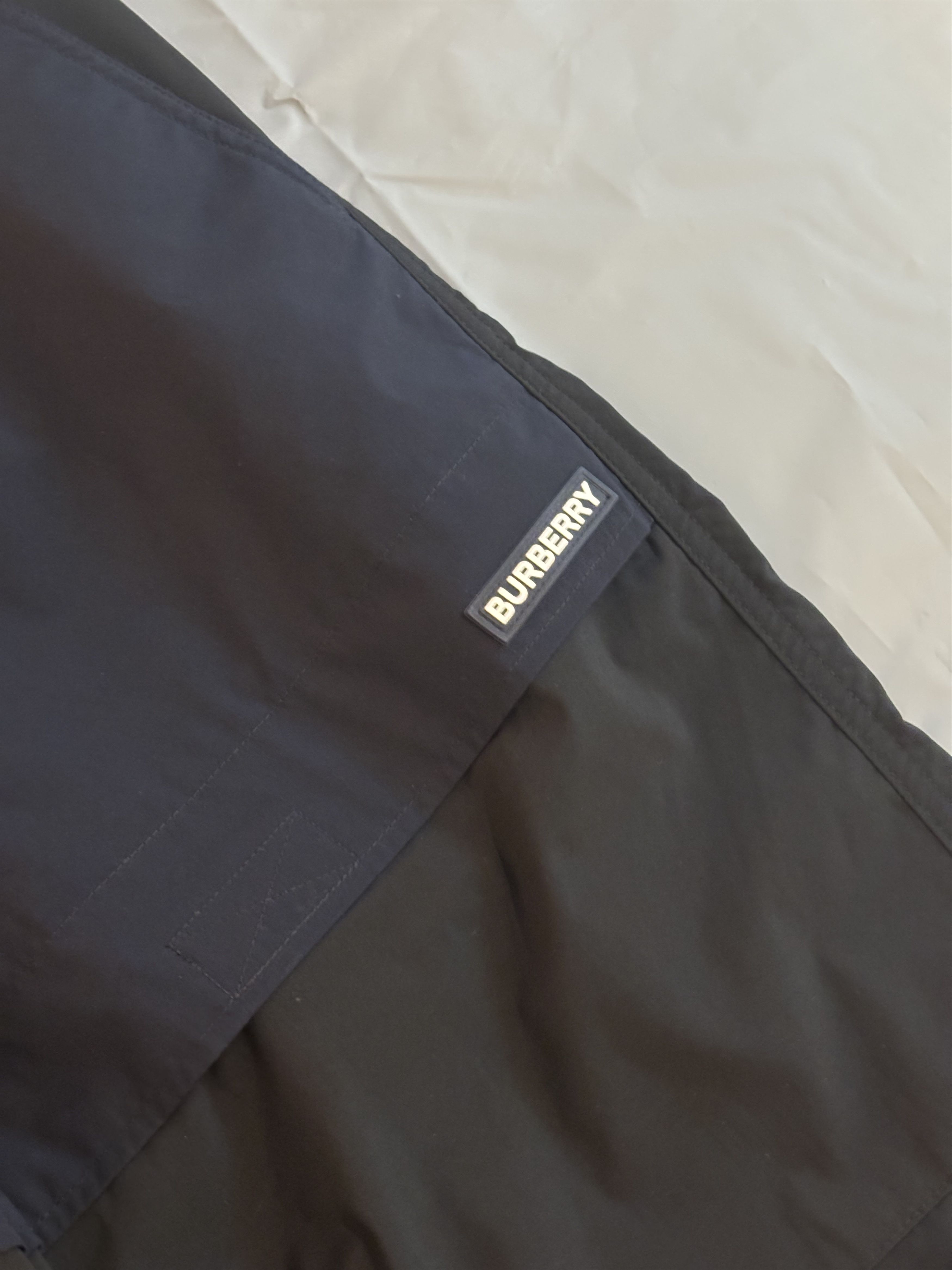 Burberry Pantalon jogging cargo Burberry noir en tbe Size US 32 / EU 48 - 8 Thumbnail