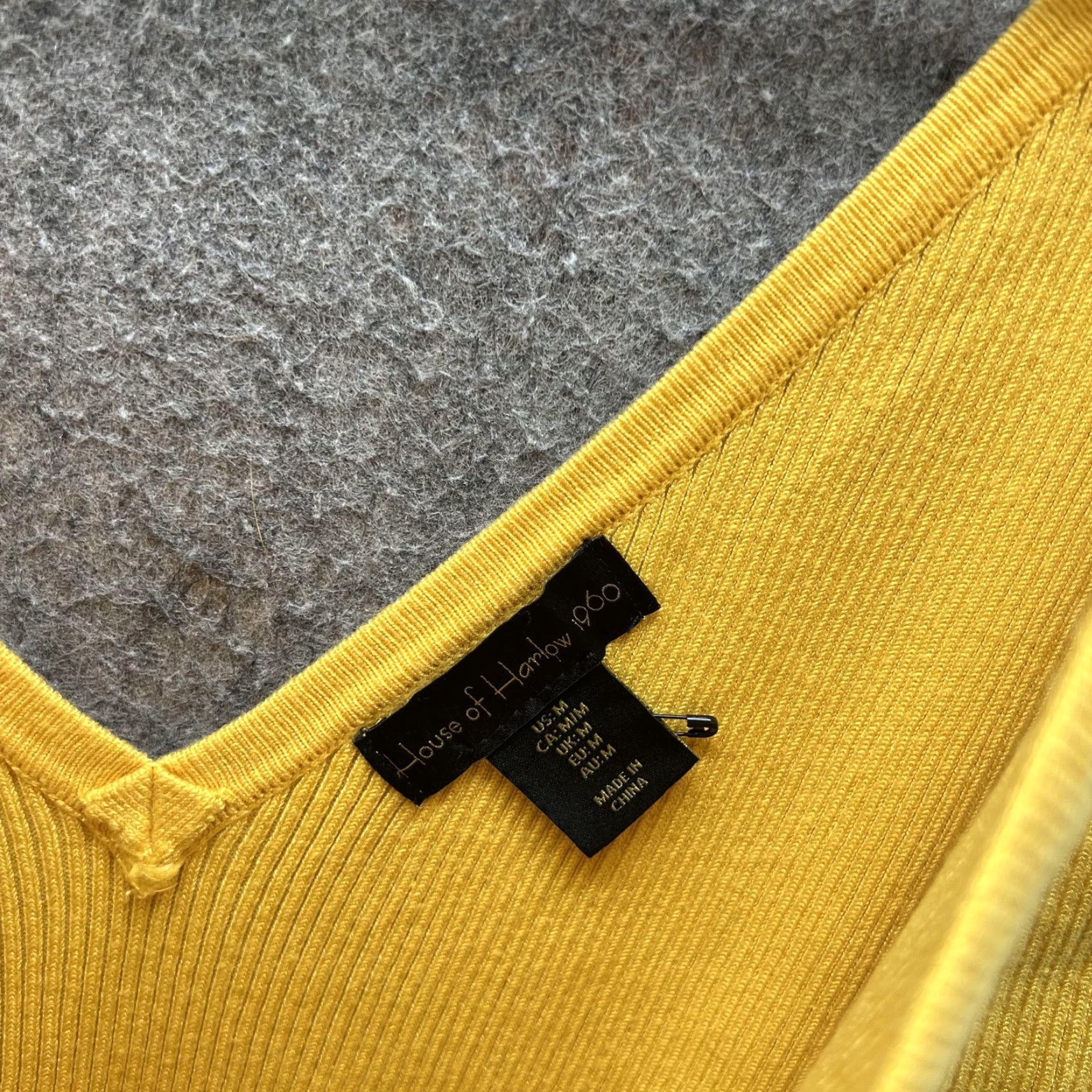 Vintage House Of Harlow 1960 Dress Womens Medium Yellow Ribbed Knit V-Neck Bodycon Midi Size M / US 6-8 / IT 42-44 - 7 Thumbnail
