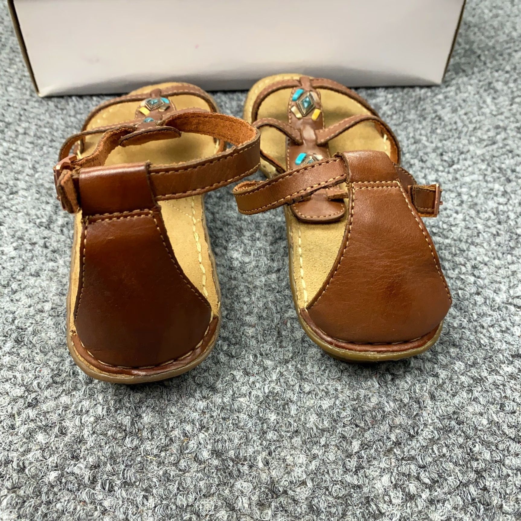 Minnetonka VINTAGE Minnetonka Leather Sandals Womens Size 7 Brown Beaded Southwestern Aztec Flat Open Toe Size US 7 / IT 37 - 7 Thumbnail