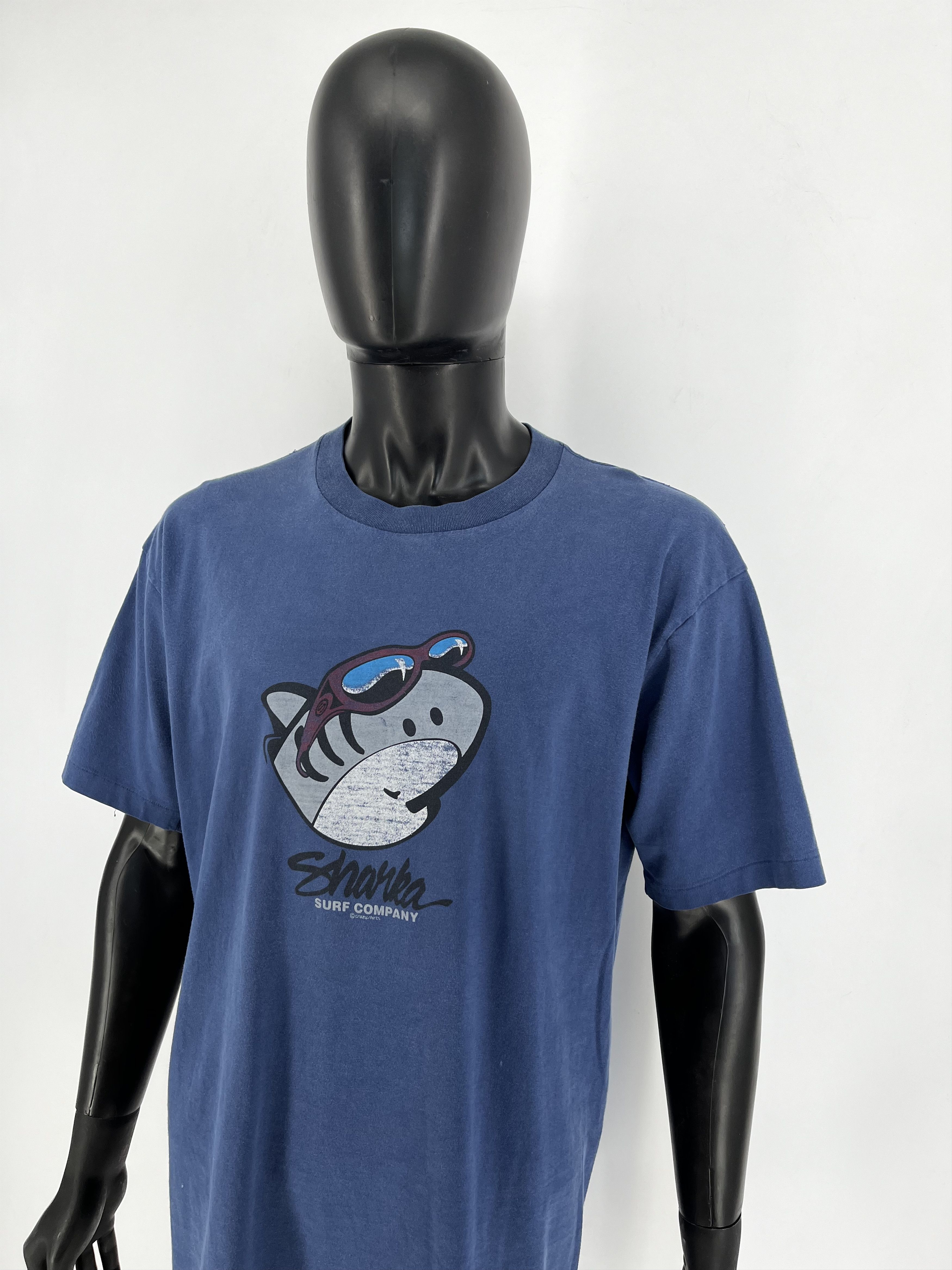 Vintage Vintage Y2K Sharka Surf Co. by Crazy Shirt (USA Made) Size US XL / EU 56 / 4 - 4 Thumbnail