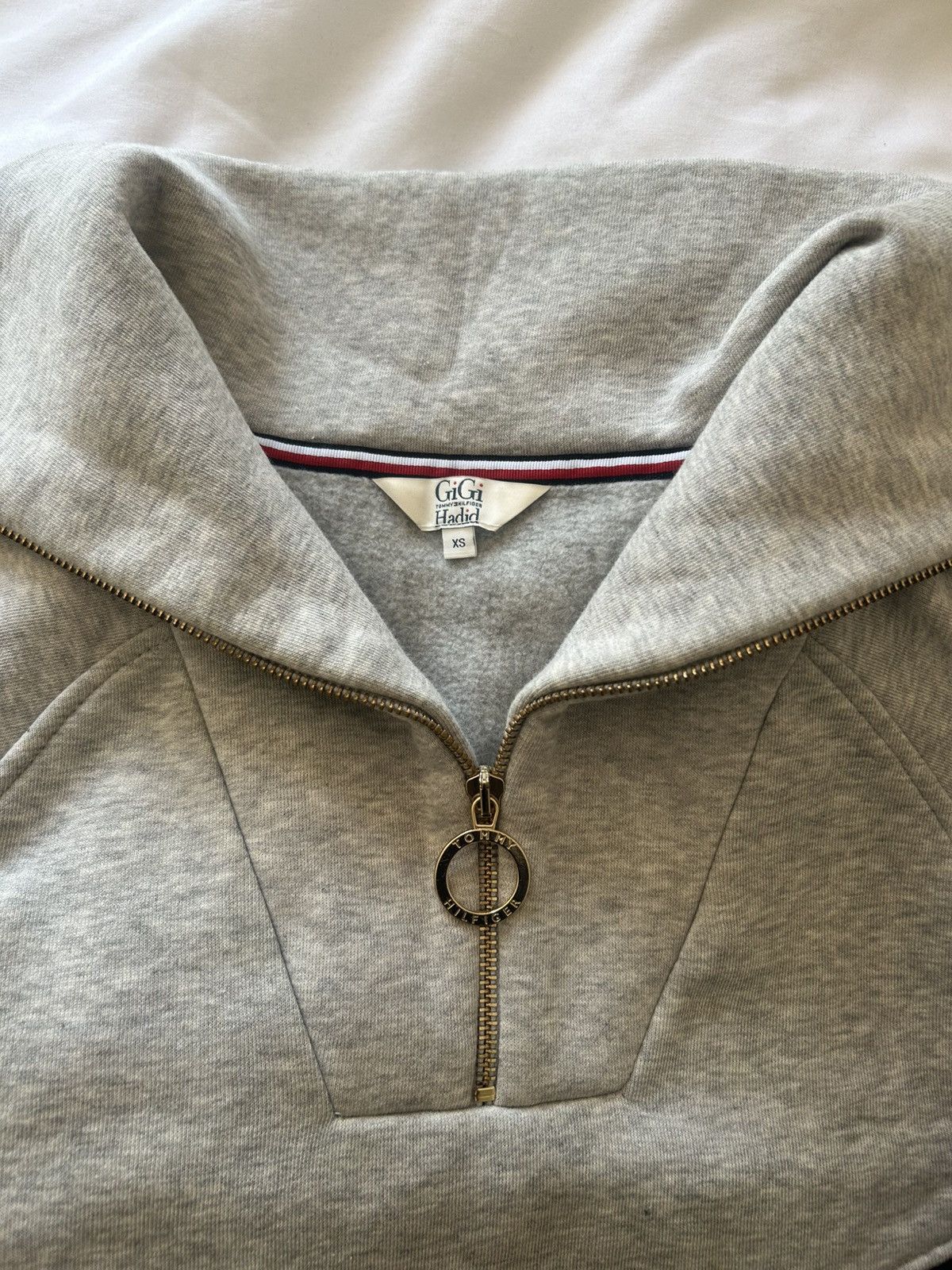 Tommy Hilfiger Tommy Hilfiger x Gigi Hadid Half-Zip Sweatshirt – XS Size XS / US 0-2 / IT 36-38 - 3 Thumbnail