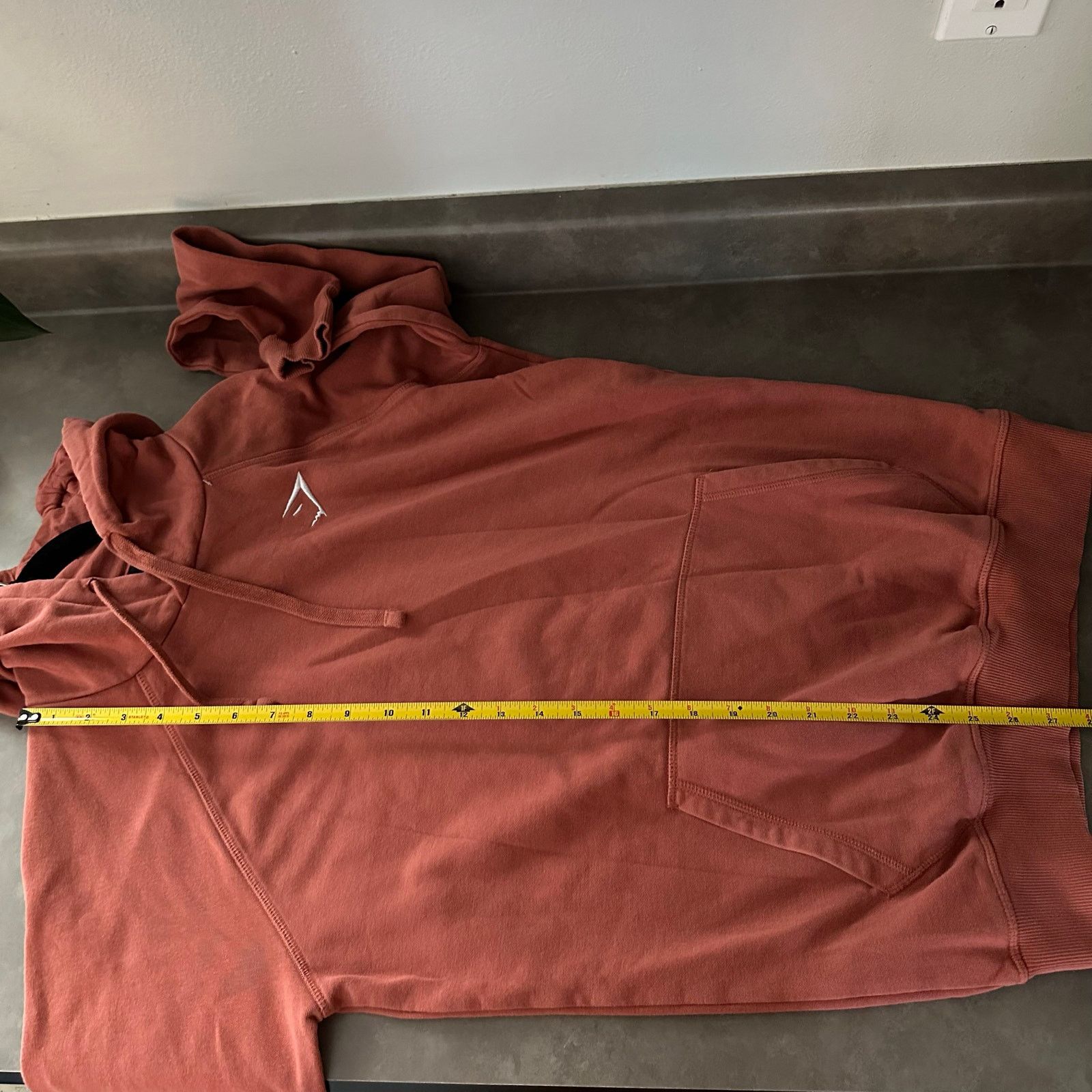 Gymshark Gymshark Crest Hoodie, Persimmon Red - size XS Size US XS / EU 42 / 0 - 5 Thumbnail