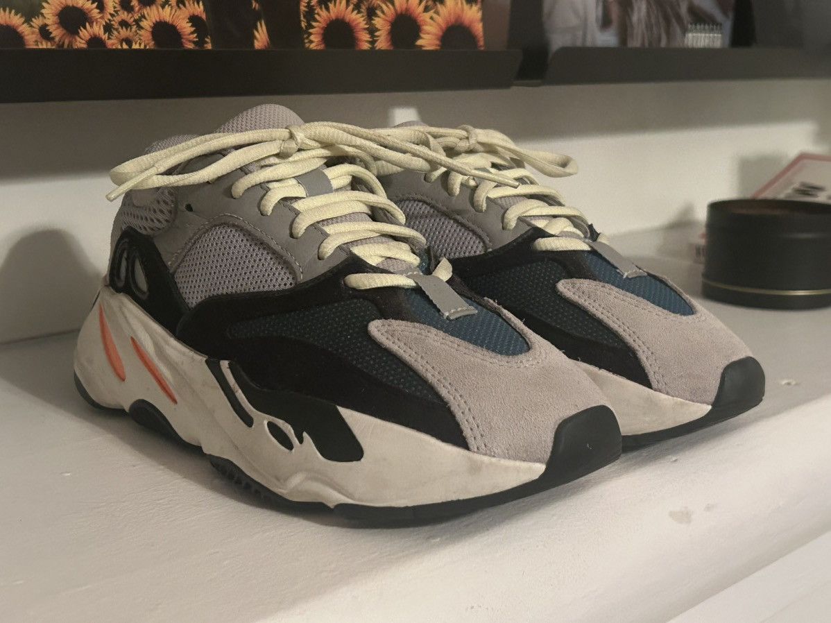 Yeezy Yeezy 700 Waverunners Size US 5 / EU 37 - 2 Thumbnail