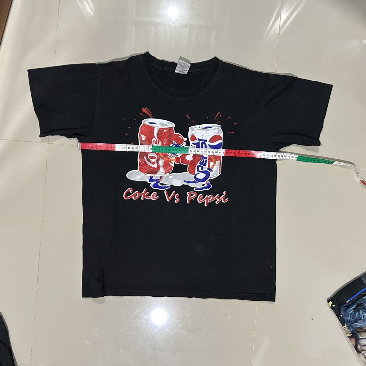 Other Coke vs pepsi t shirt Size US L / EU 52-54 / 3 - 1 Thumbnail