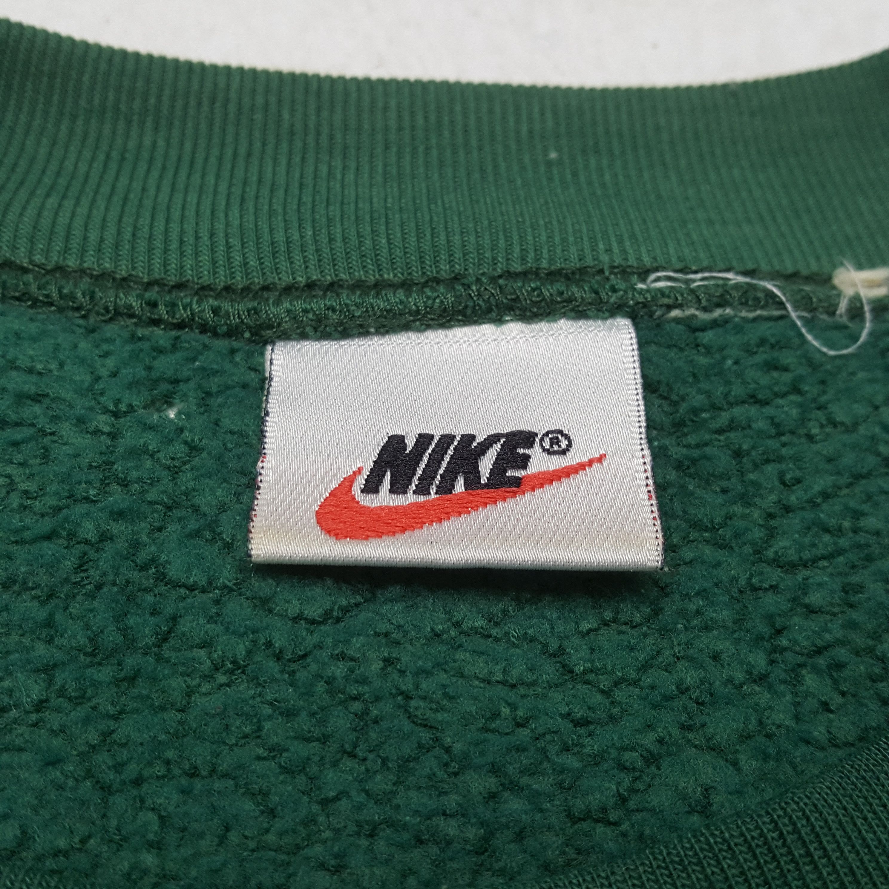 Nike Vintage NIKE Big Swoosh Design Sportswear Sweatshirt C292N25 Size US L / EU 52-54 / 3 - 5 Thumbnail