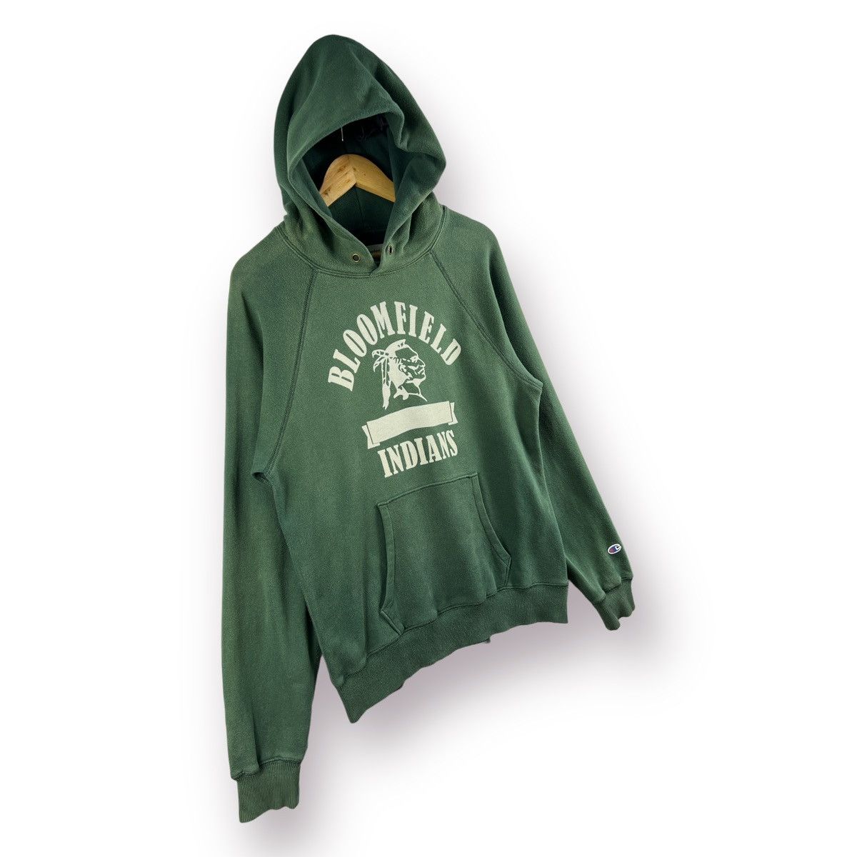 Champion 🔥 SUNFADED 🔥 VTG CHAMPION INDIAN PEOPLE HOODIES - L Size US M / EU 48-50 / 2 - 3 Thumbnail