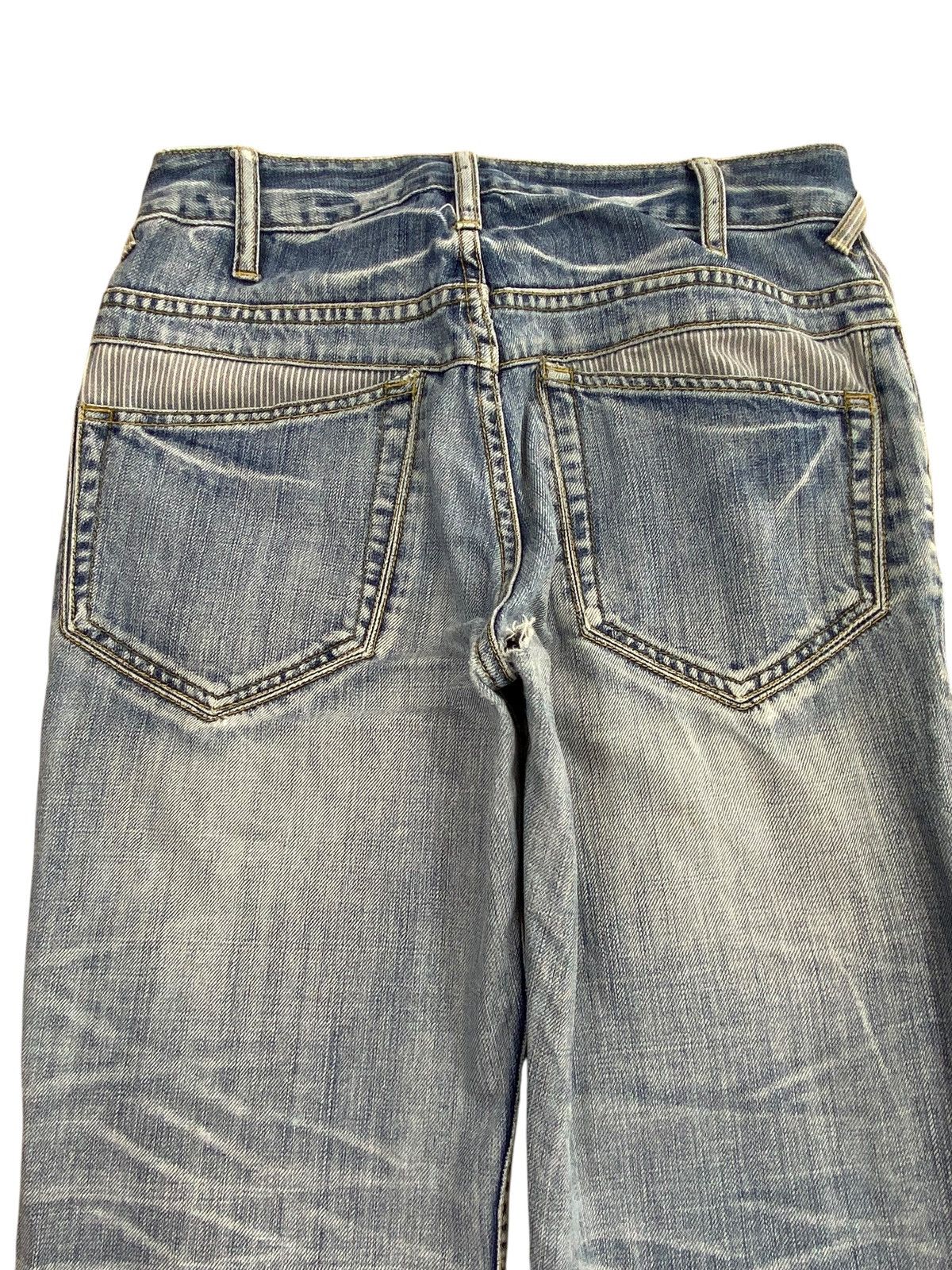 Japanese Brand Japanese Brand Faded Blue Wash whiskers Style Loose Jeans Size US 29 - 4 Thumbnail